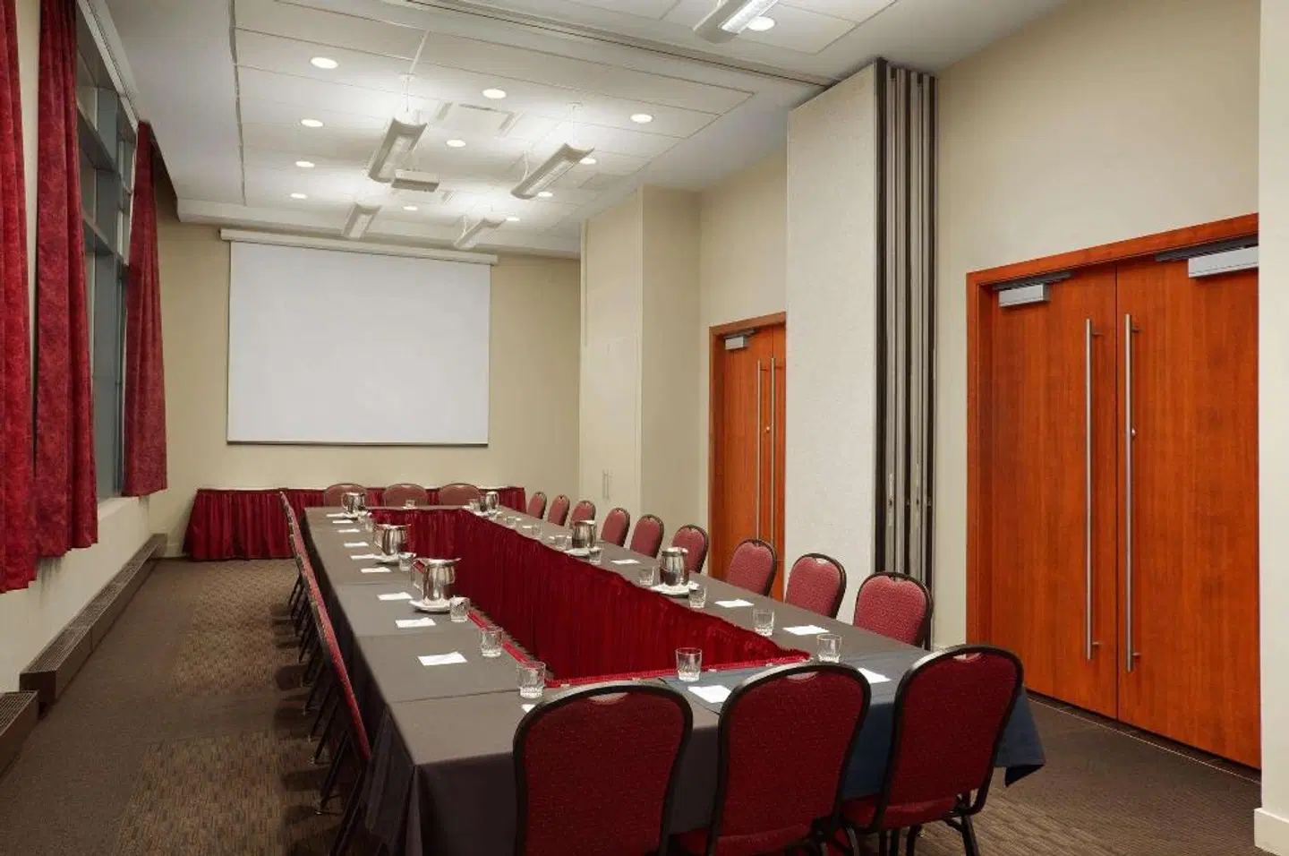 Embassy Suites by Hilton - Montreal Konferenz