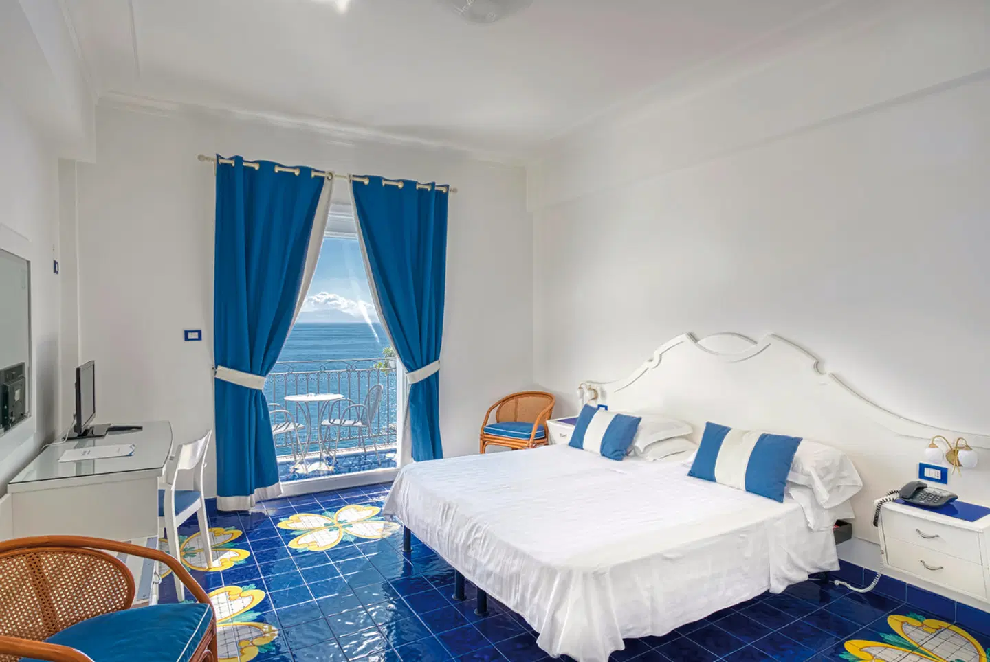 Cetus ROOM_EXAMPLE