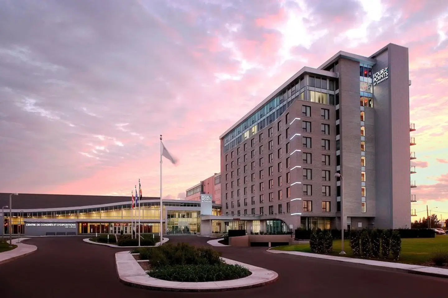 Four Points by Sheraton Levis Convention Centre EXTERIOR