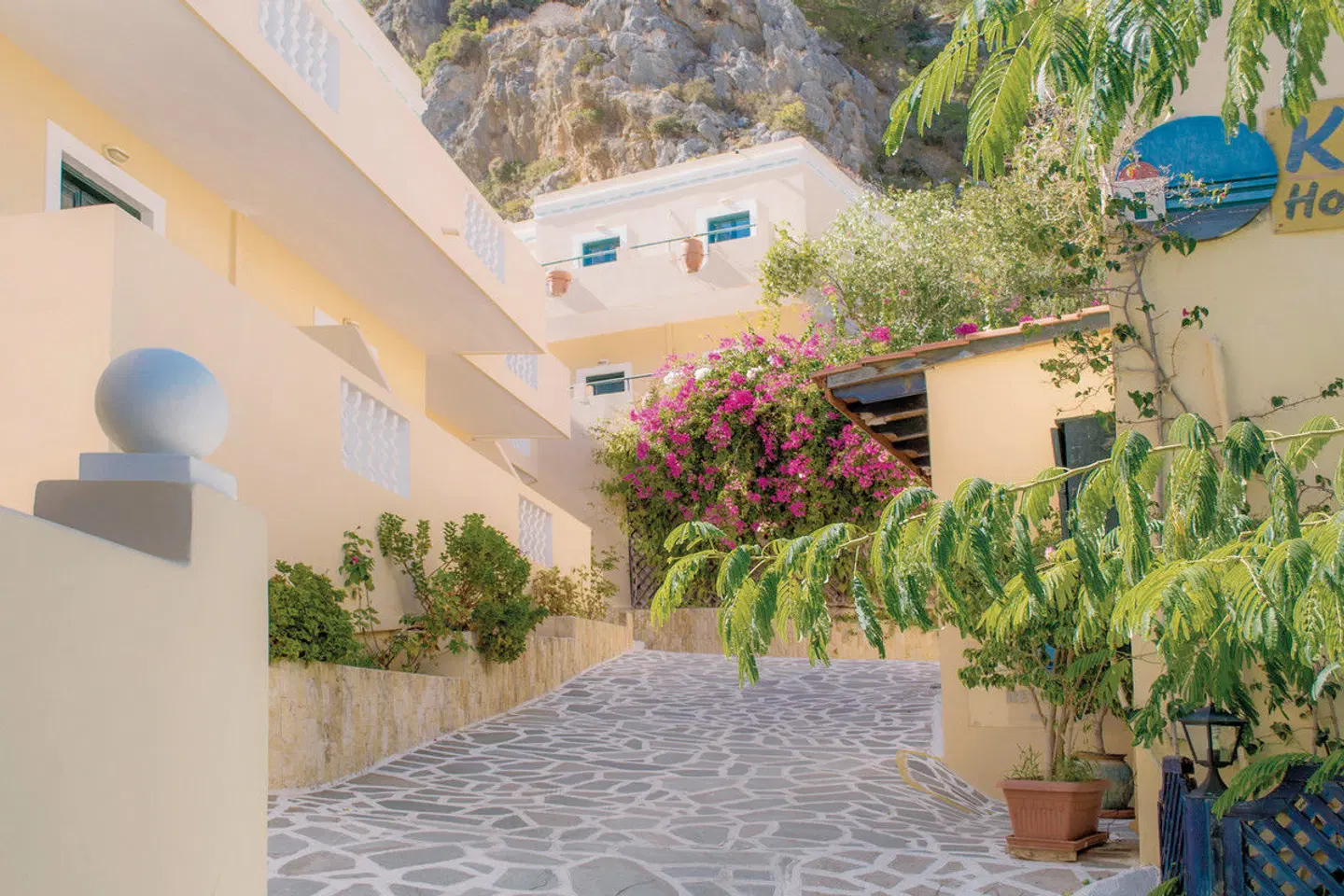 Kyra Panagia Garten
