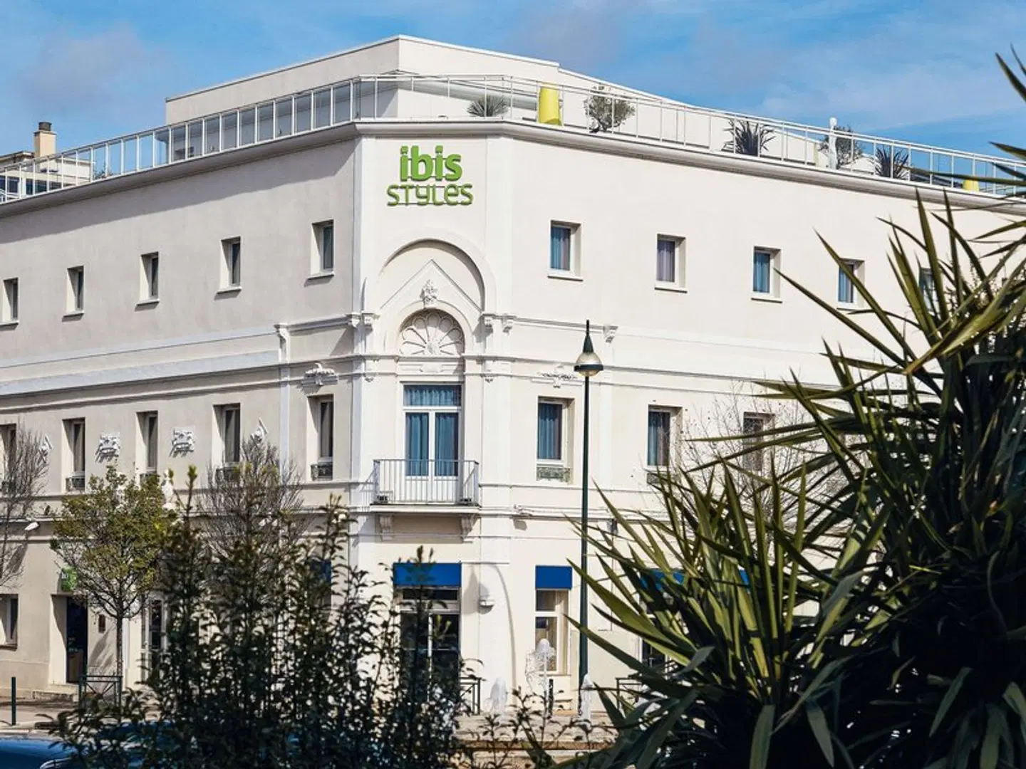 ibis Styles Hyères Rooftop & Spa EXTERIOR