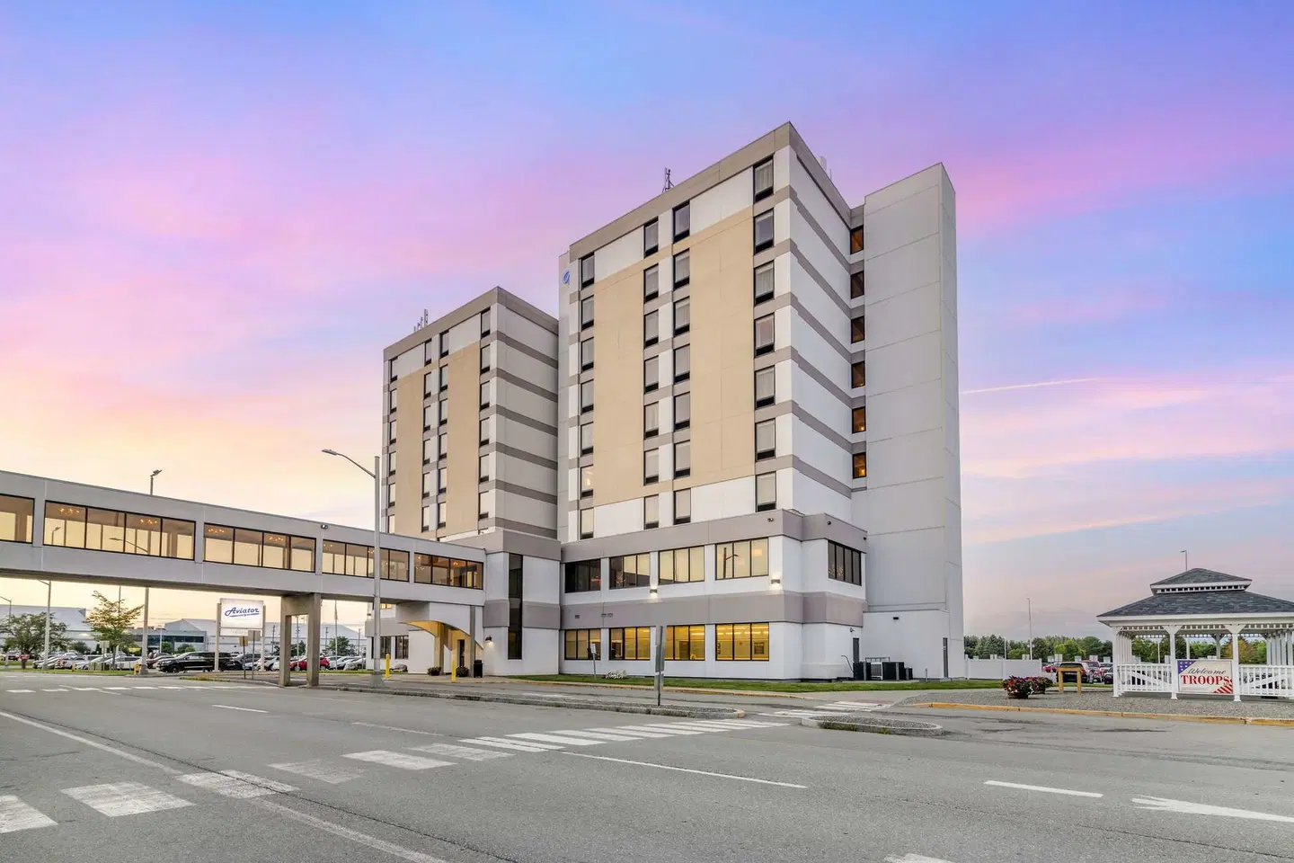Bangor Aviator Hotel, BW Premier Collection EXTERIOR