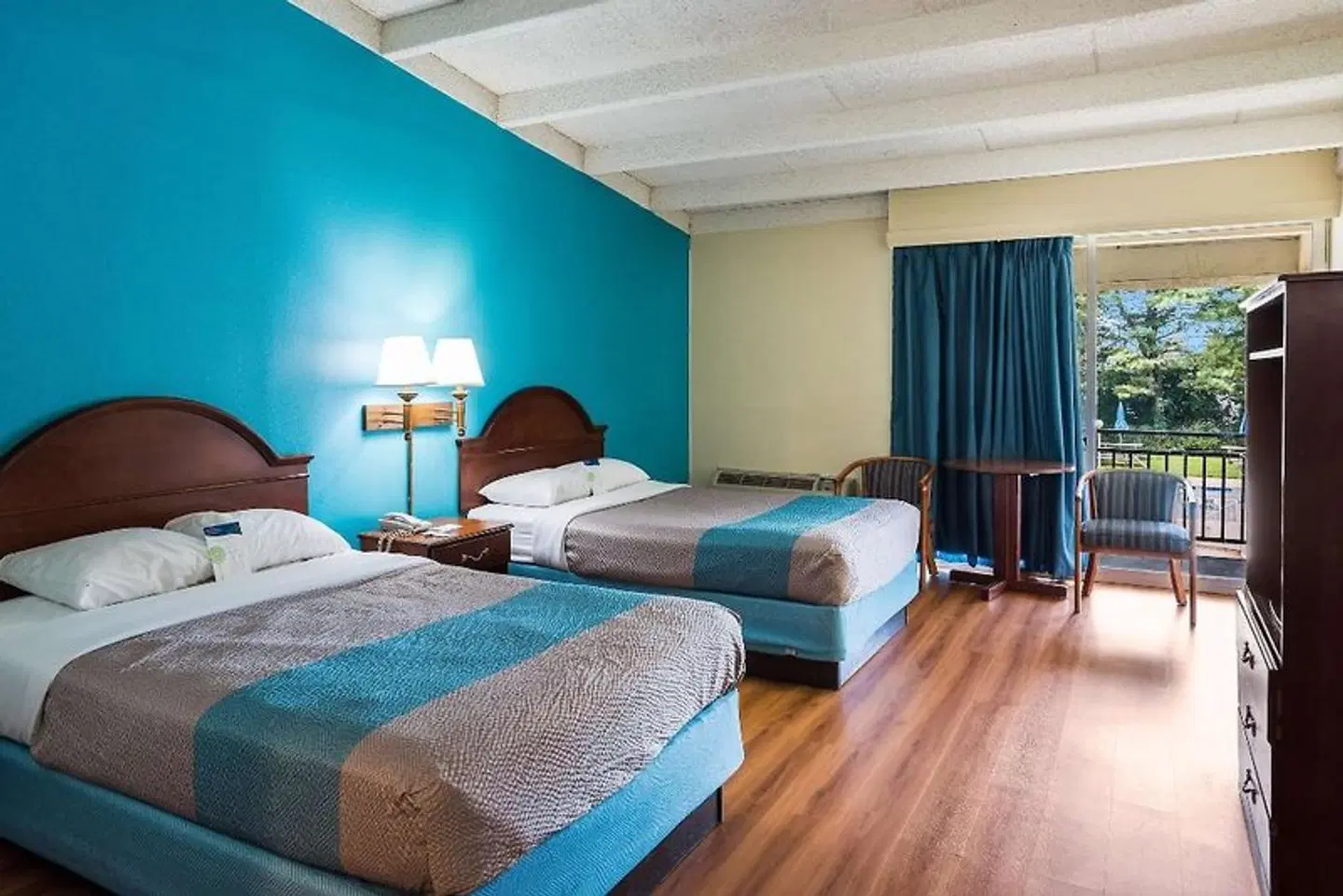 Motel 6 Philadelphia, PA - Northeast ROOM_EXAMPLE