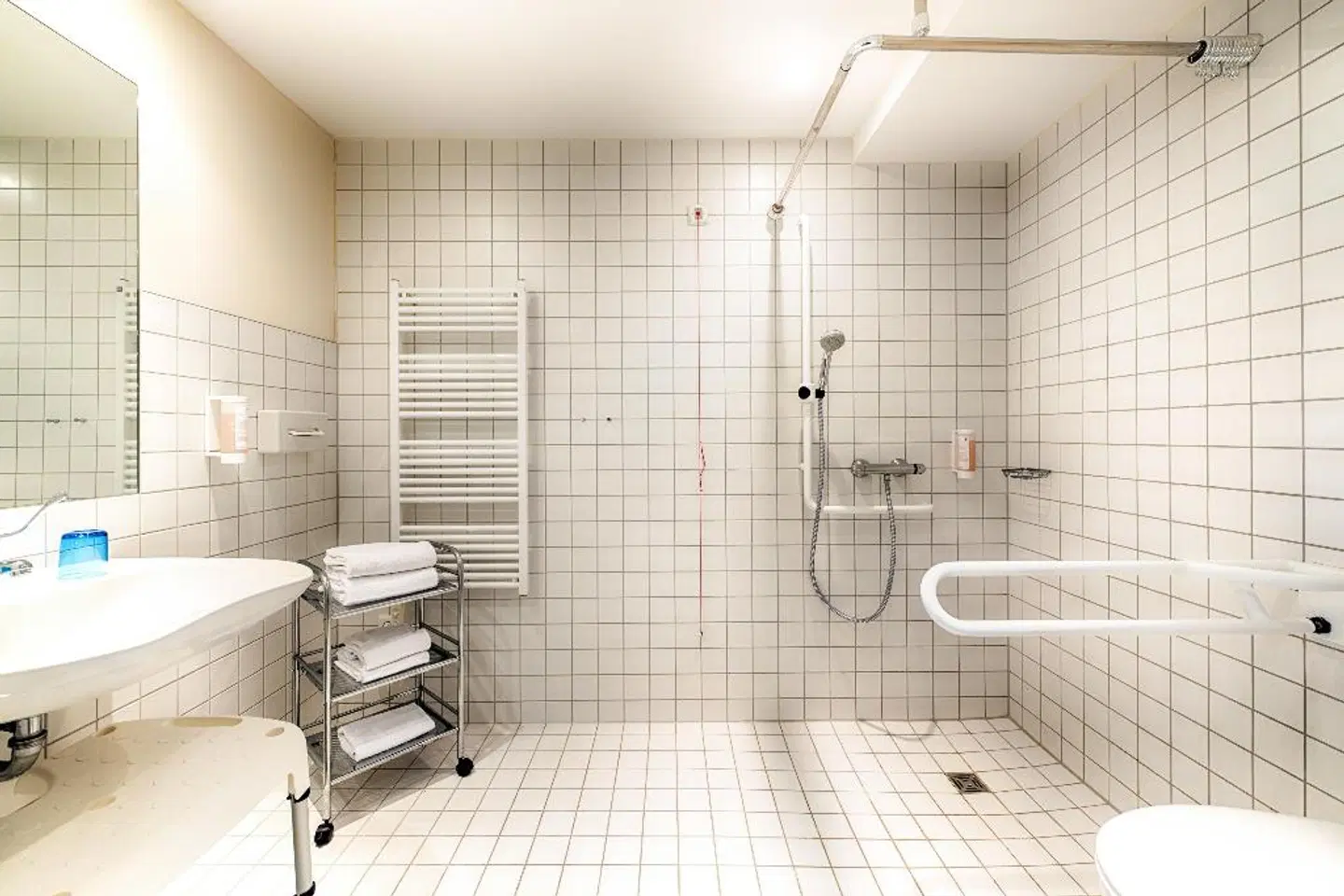 B&B Hotel Berlin City-Ost Badezimmer