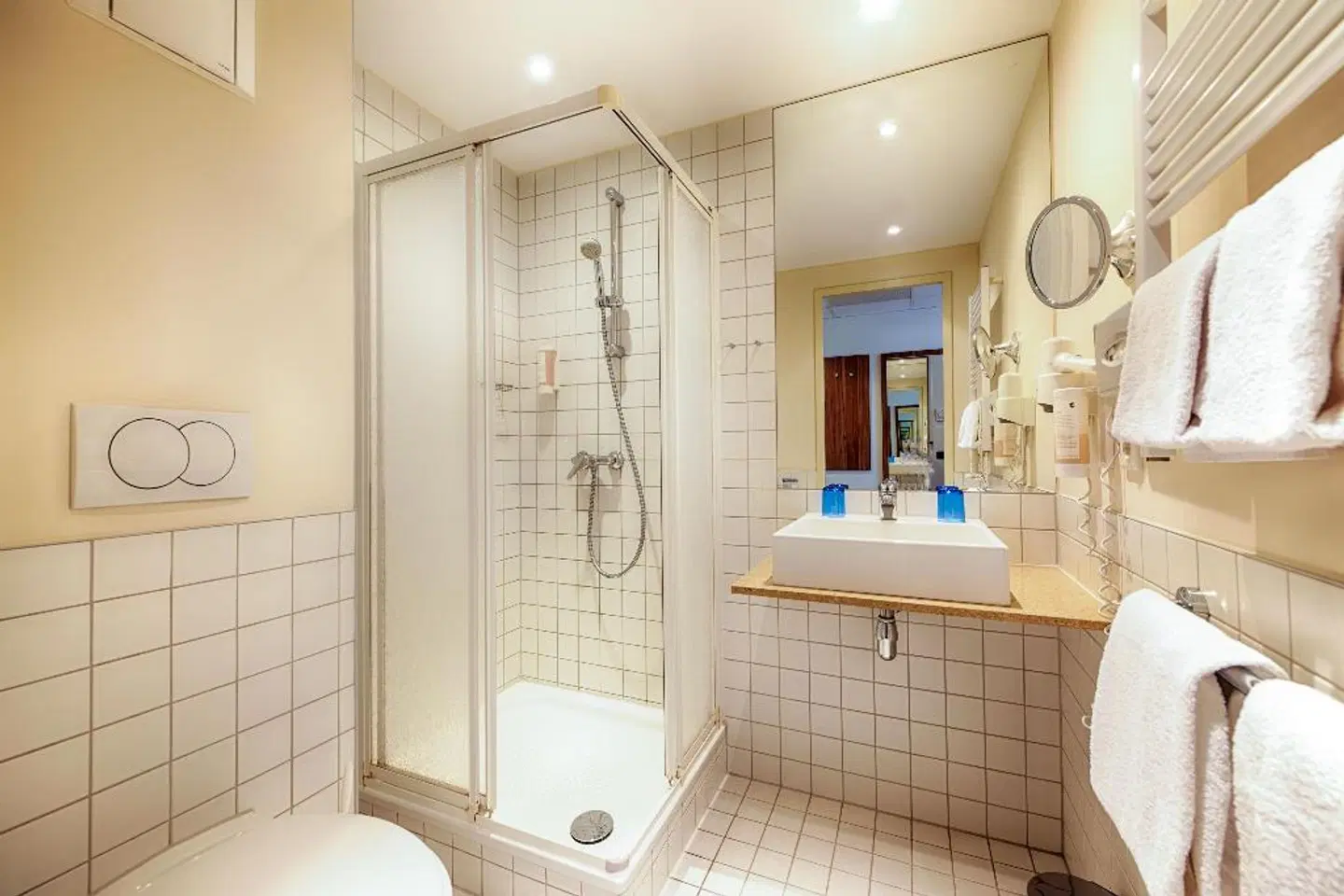 B&B Hotel Berlin City-Ost Badezimmer