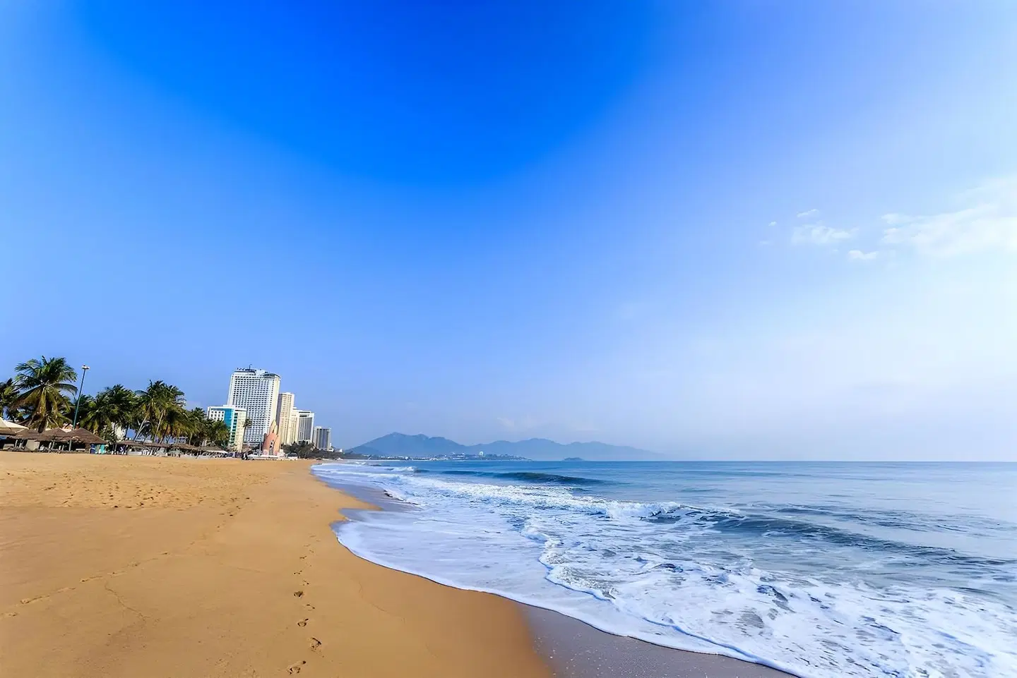 Capital O 1039 CCT Hotel Nha Trang BEACH