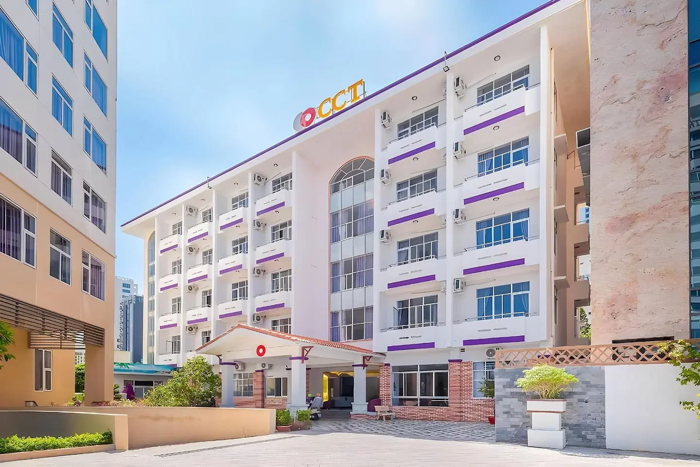 Capital O 1039 CCT Hotel Nha Trang EXTERIOR