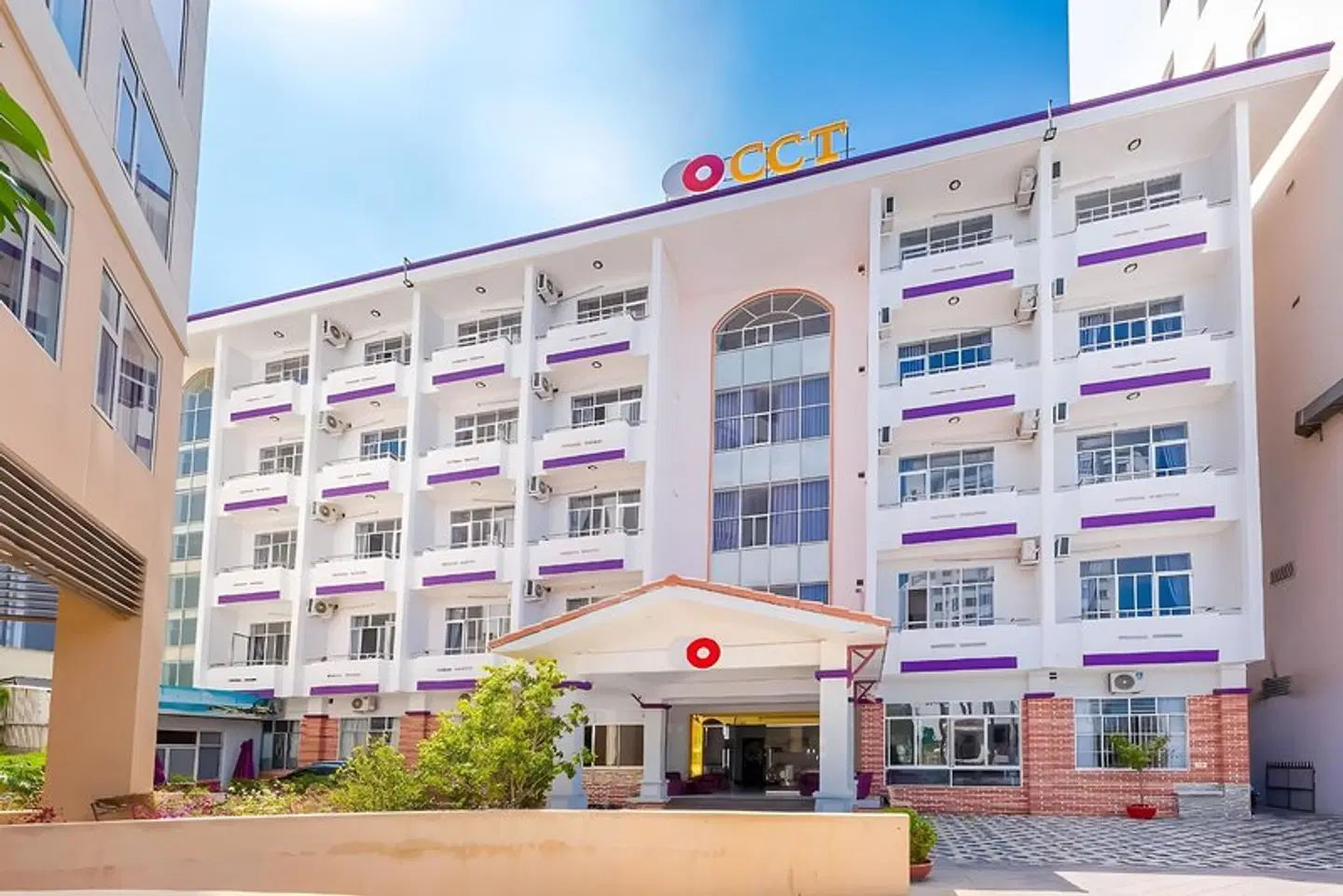 Capital O 1039 CCT Hotel Nha Trang EXTERIOR