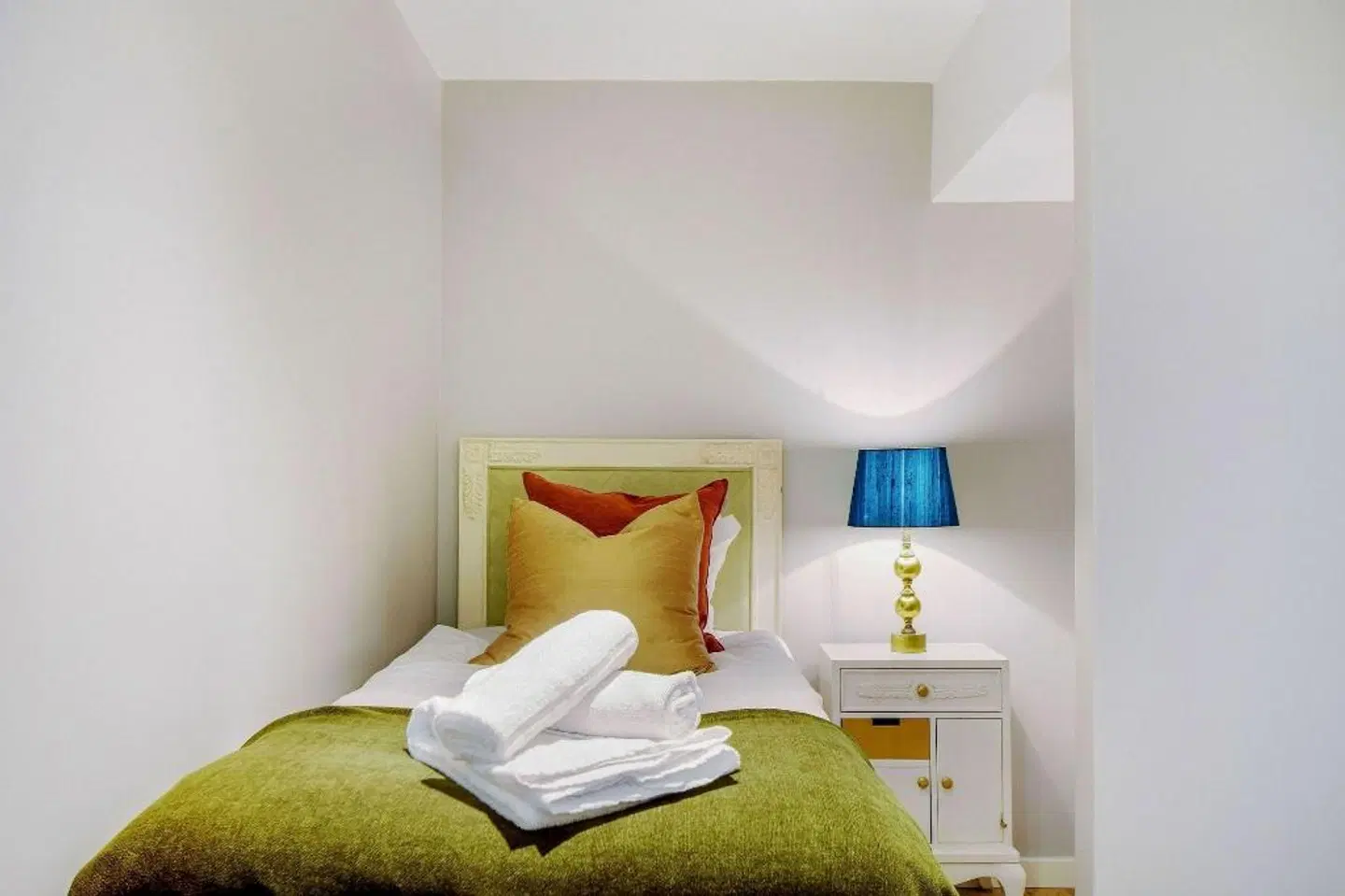 Point ROOM_EXAMPLE