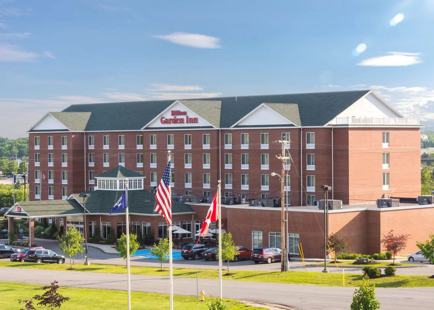 Hilton Garden Inn Bangor EXTERIOR