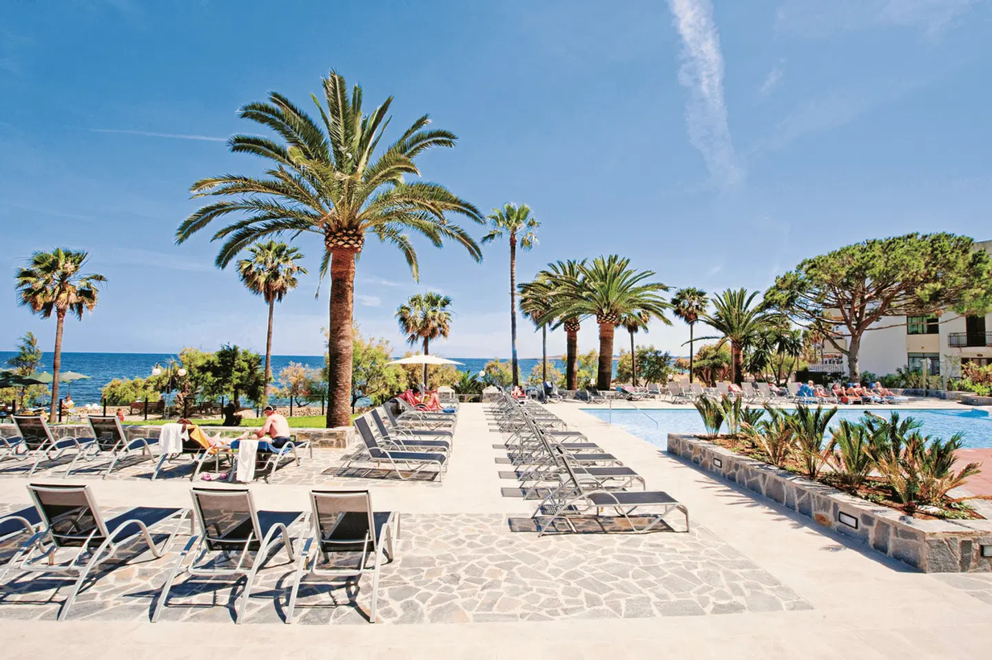 Marins Suites Strand