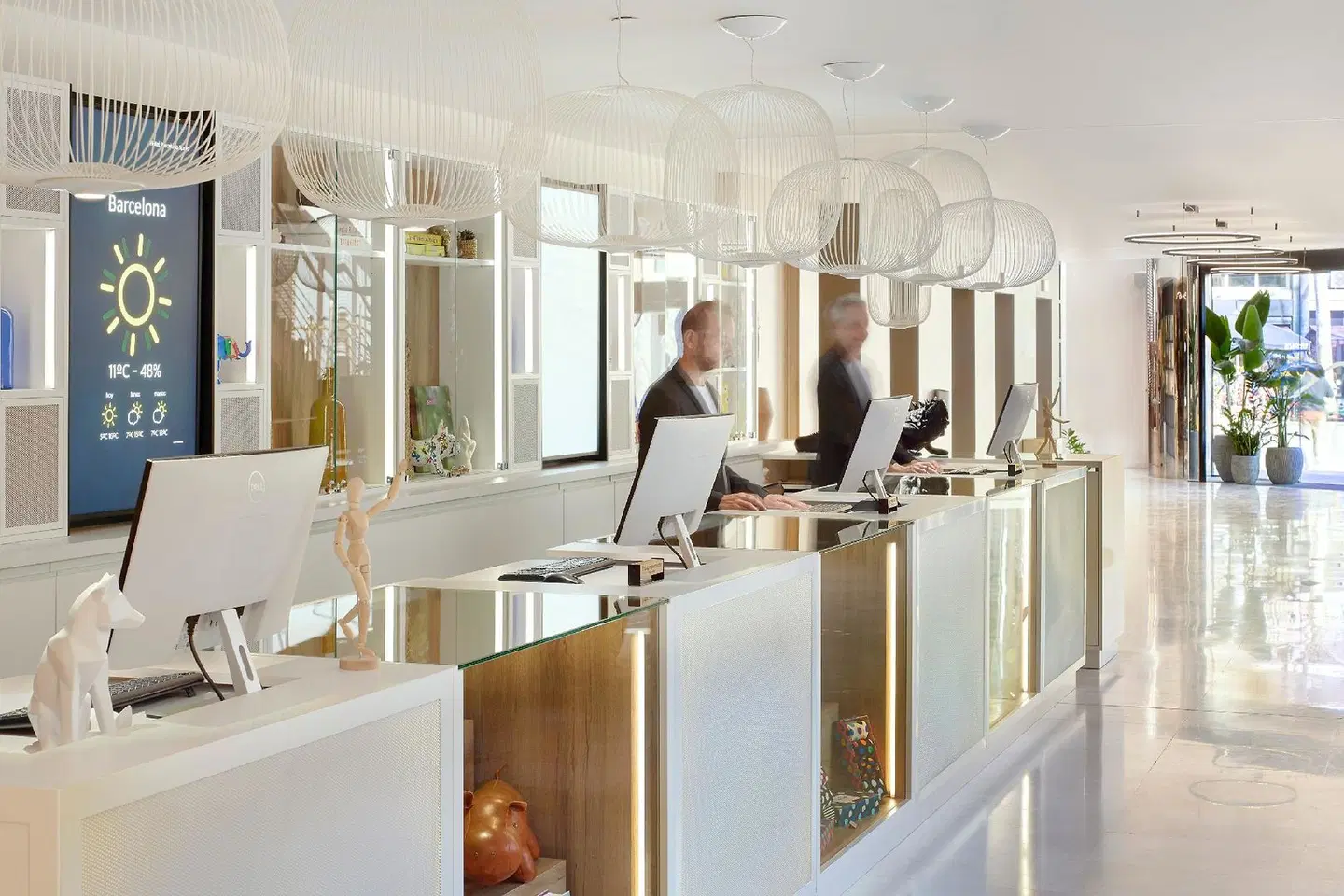 Hotel Barcelona Apolo affiliated by Meliá Hallenbad