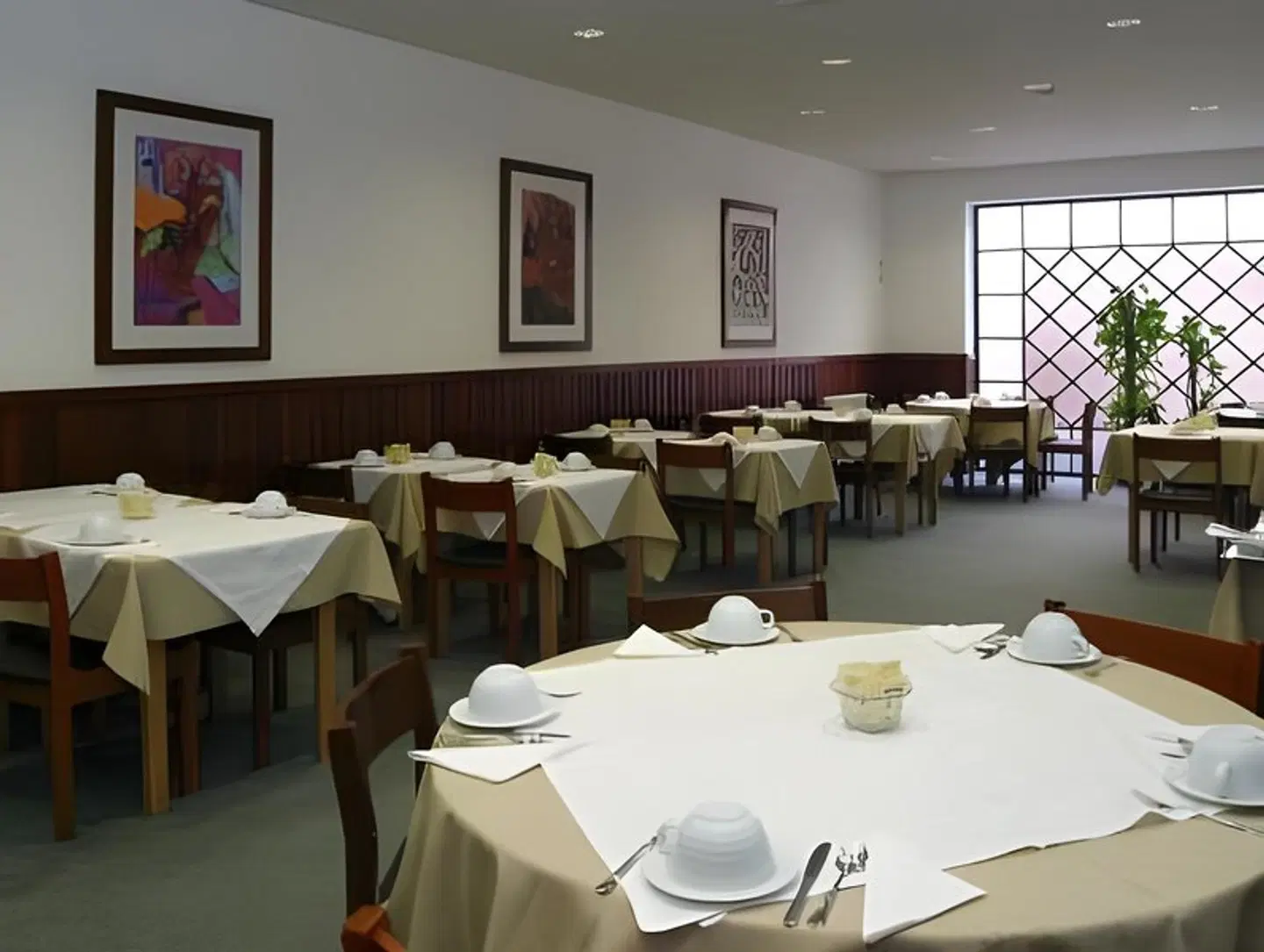 Samasa Fundao Restaurant