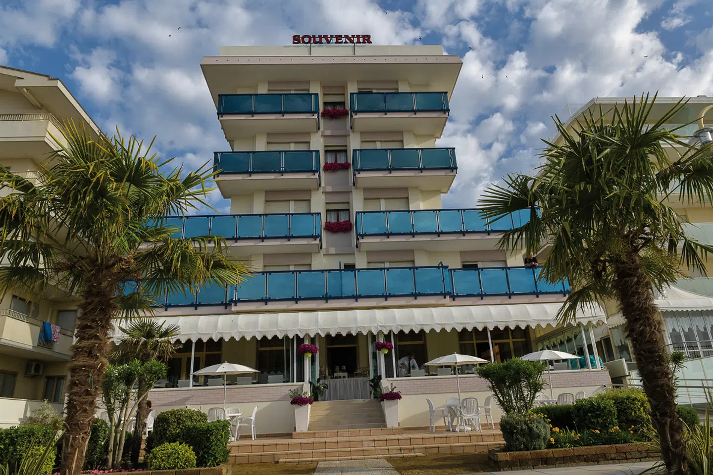 Souvenir EXTERIOR