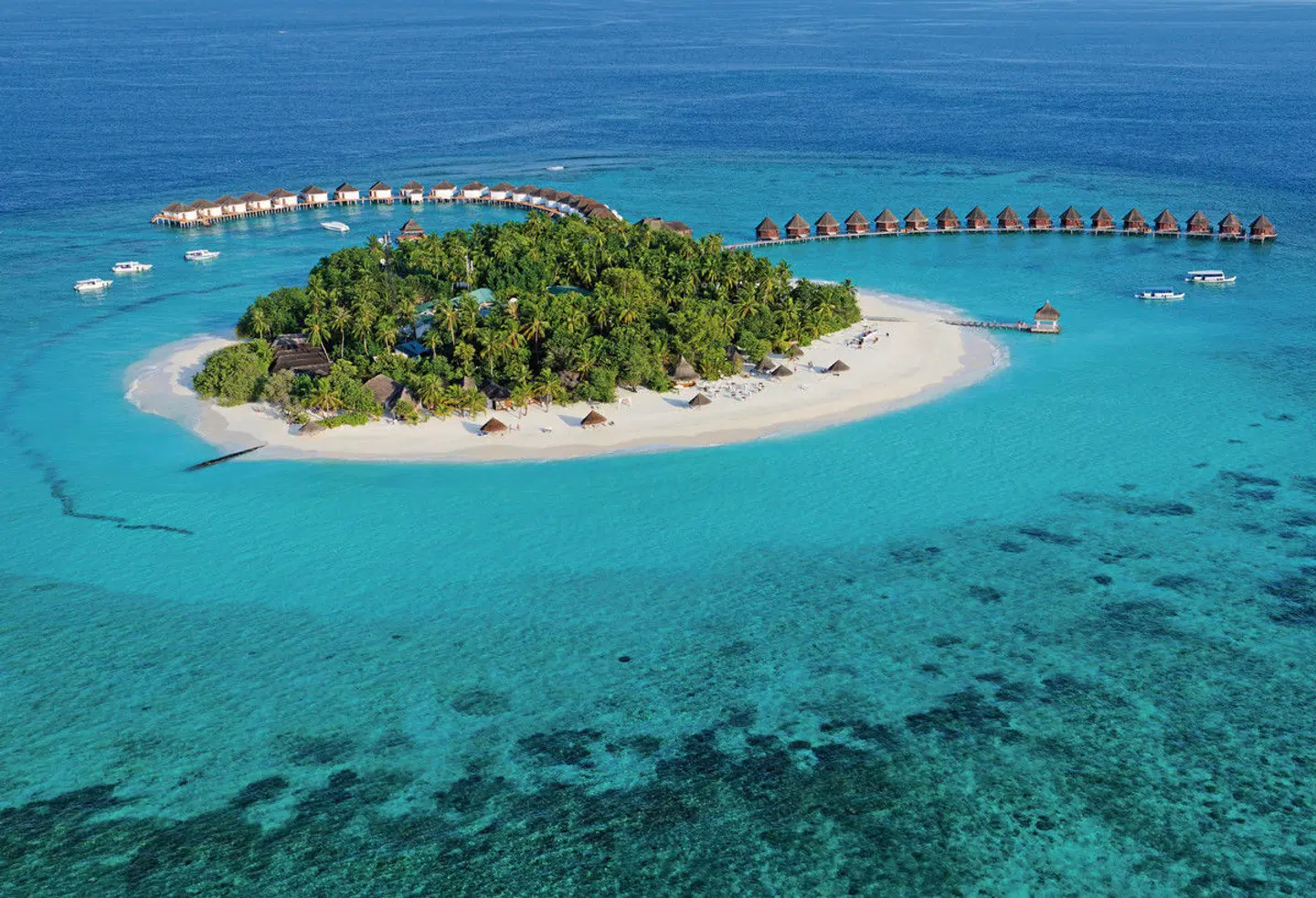 Thulhagiri Island Resort LANDSCAPE