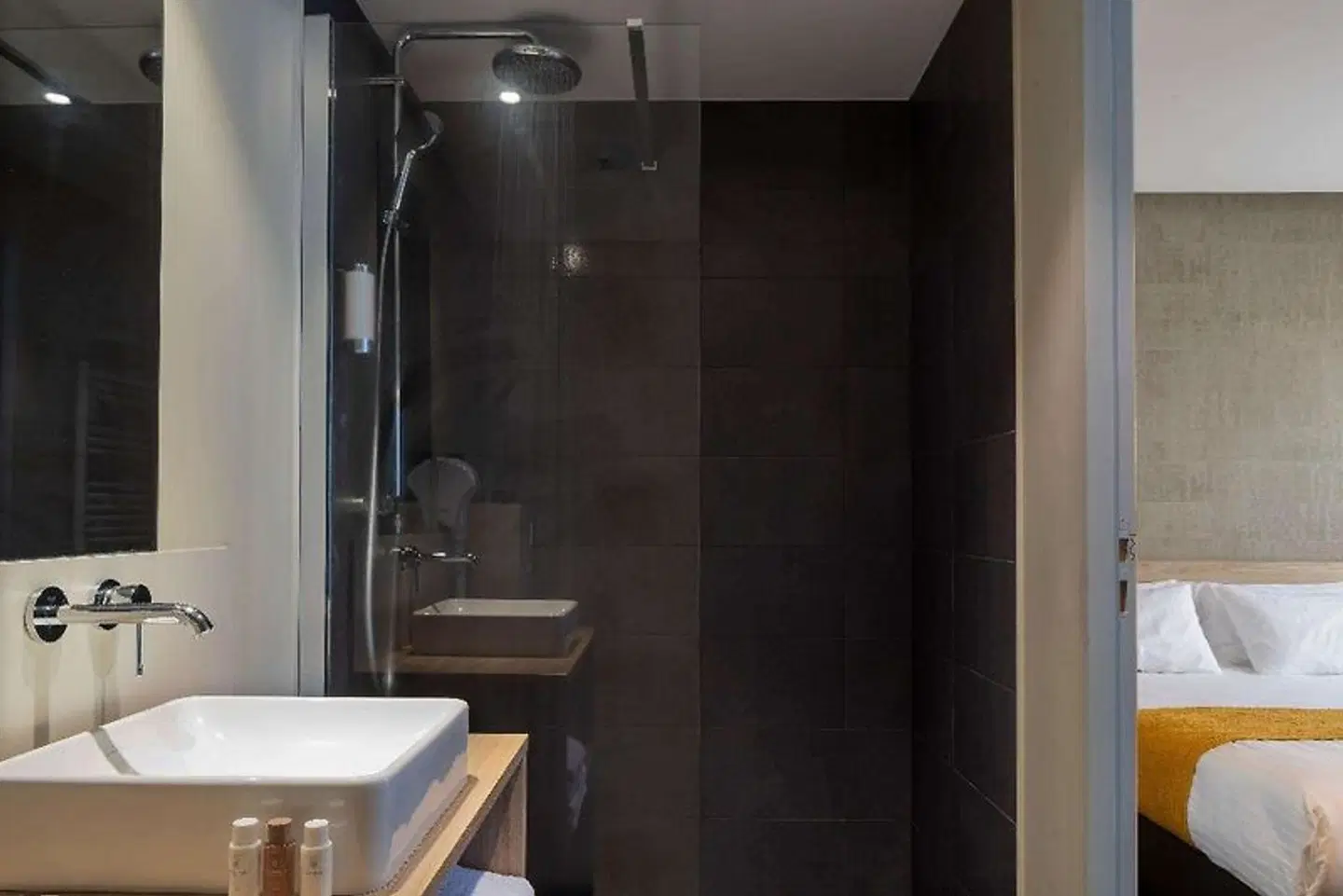 37 Lodge La Défense Courbevoie Badezimmer