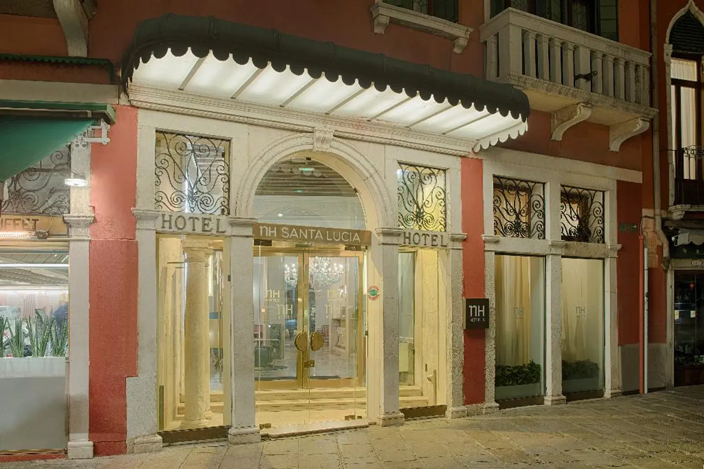NH Venezia Santa Lucia EXTERIOR