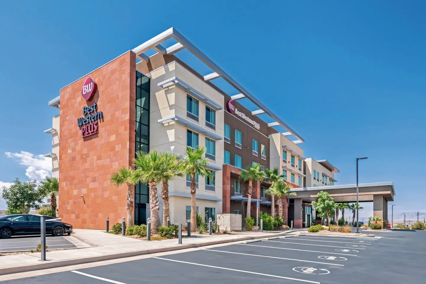Best Western Plus Settlers Point EXTERIOR