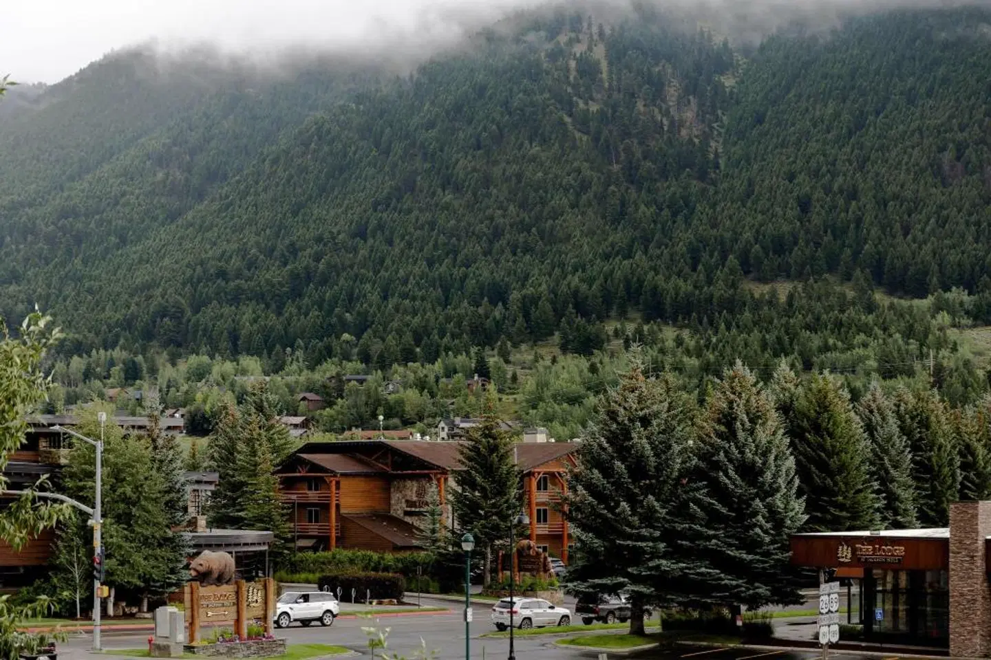 The Lodge at Jackson Hole EXTERIOR