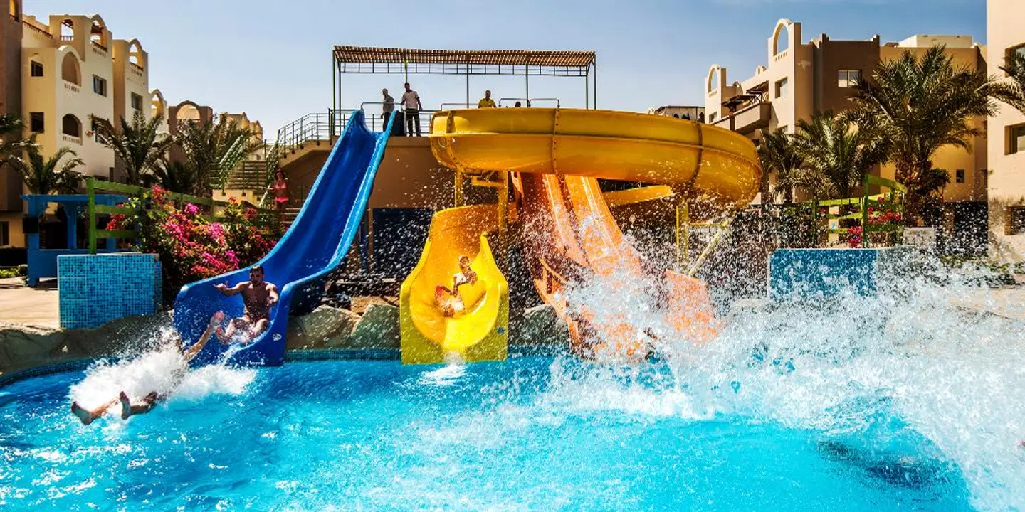 El Karma Aqua Beach Resort OUTDOOR_POOL