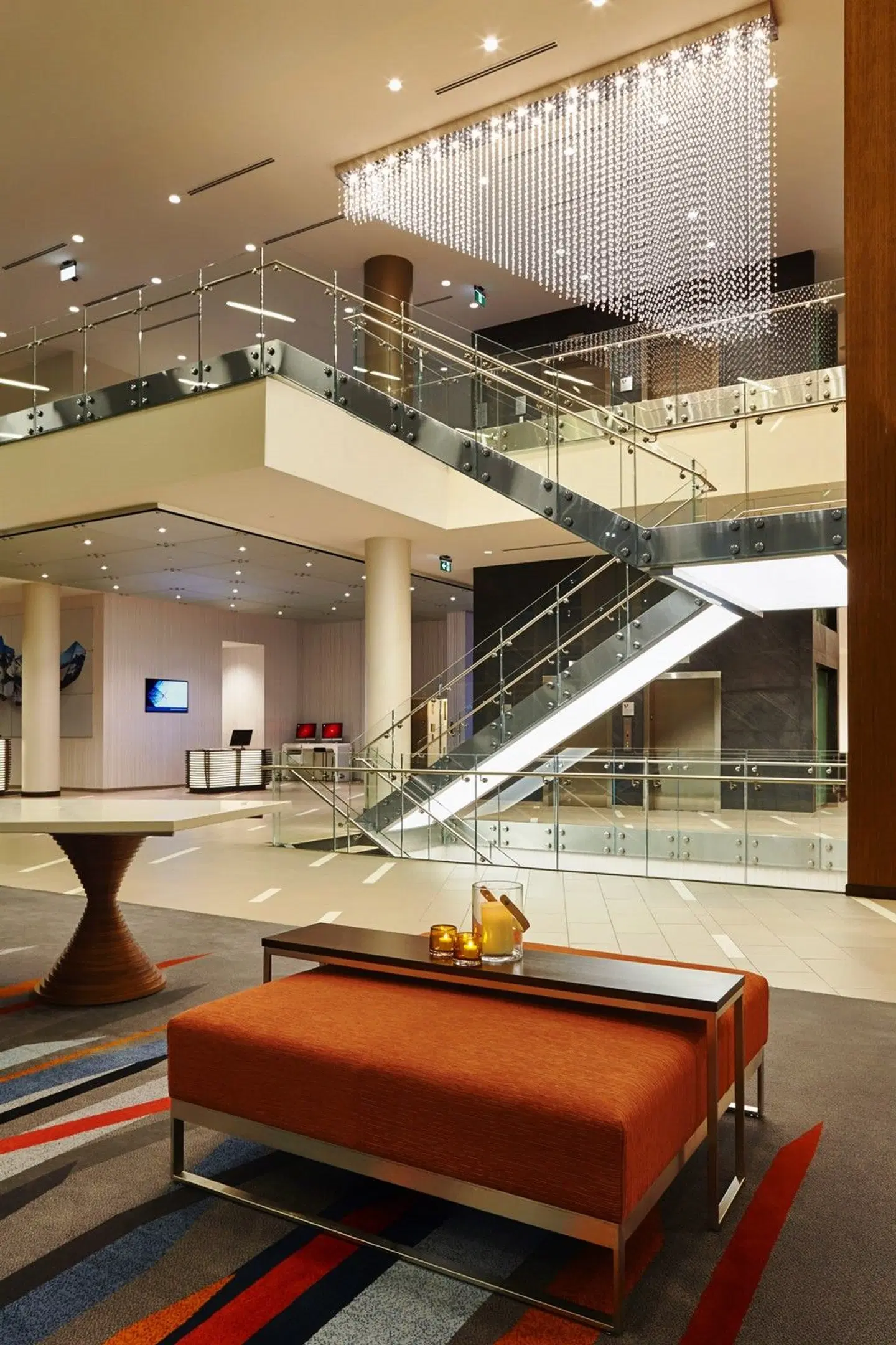 Calgary Airport Marriott In-Terminal Hotel LOUNGE_LOBBY