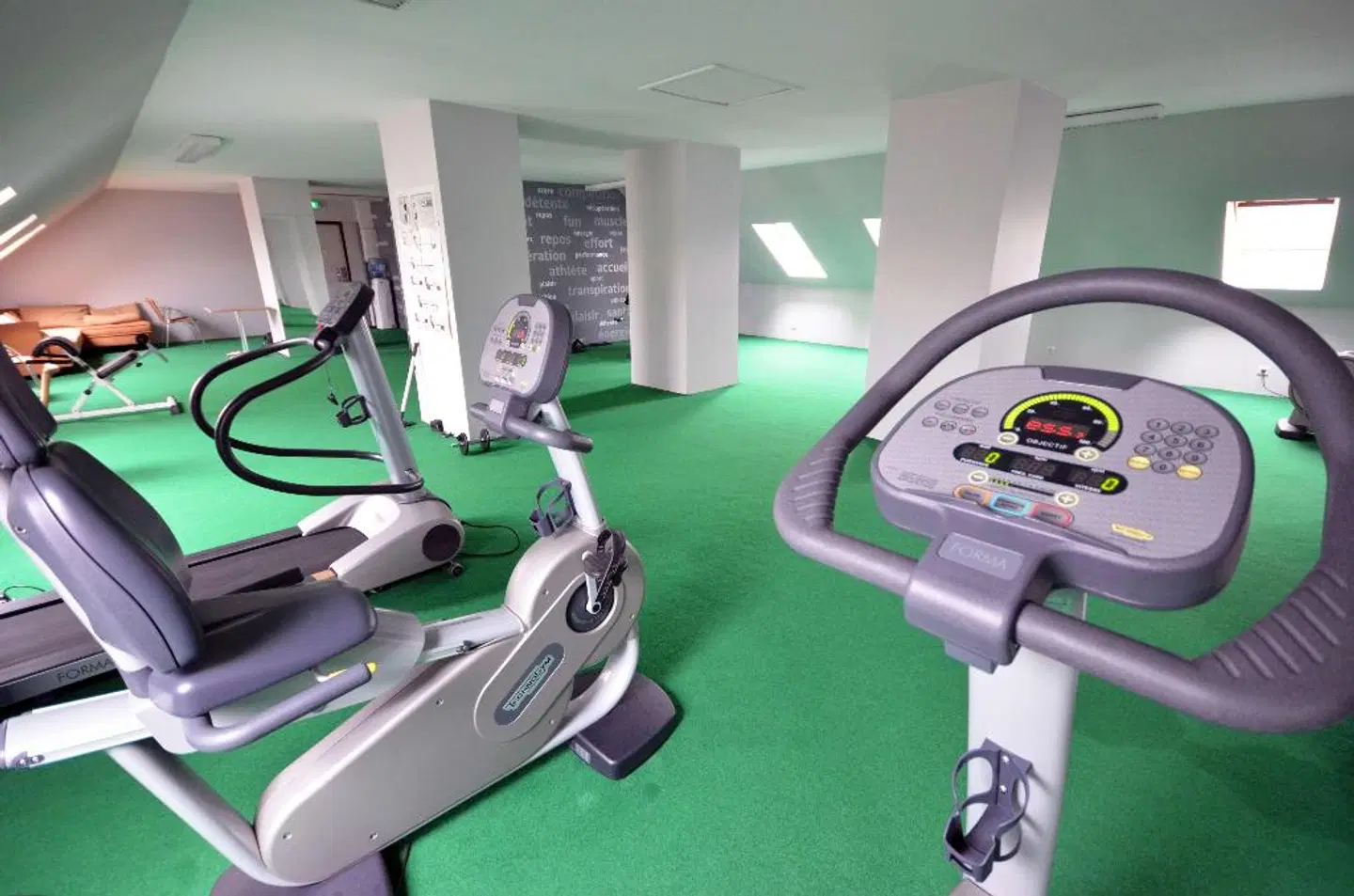 Kyriad Dijon Est Mirande SPORTS_AND_LEISURE