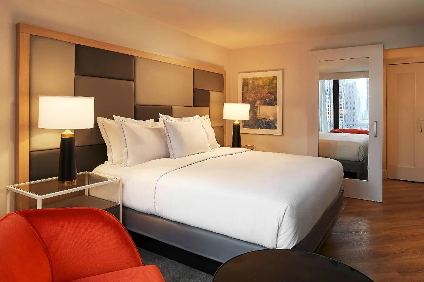 Hilton Grand Vacations Club Chicago Magnificent Mile ROOM_EXAMPLE