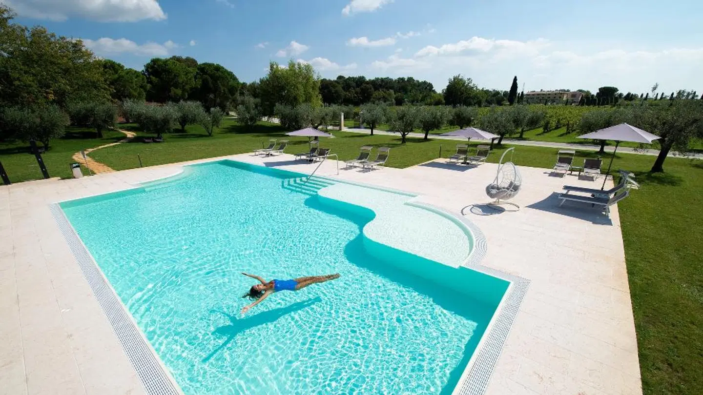 Borgo Romantico Relais OUTDOOR_POOL