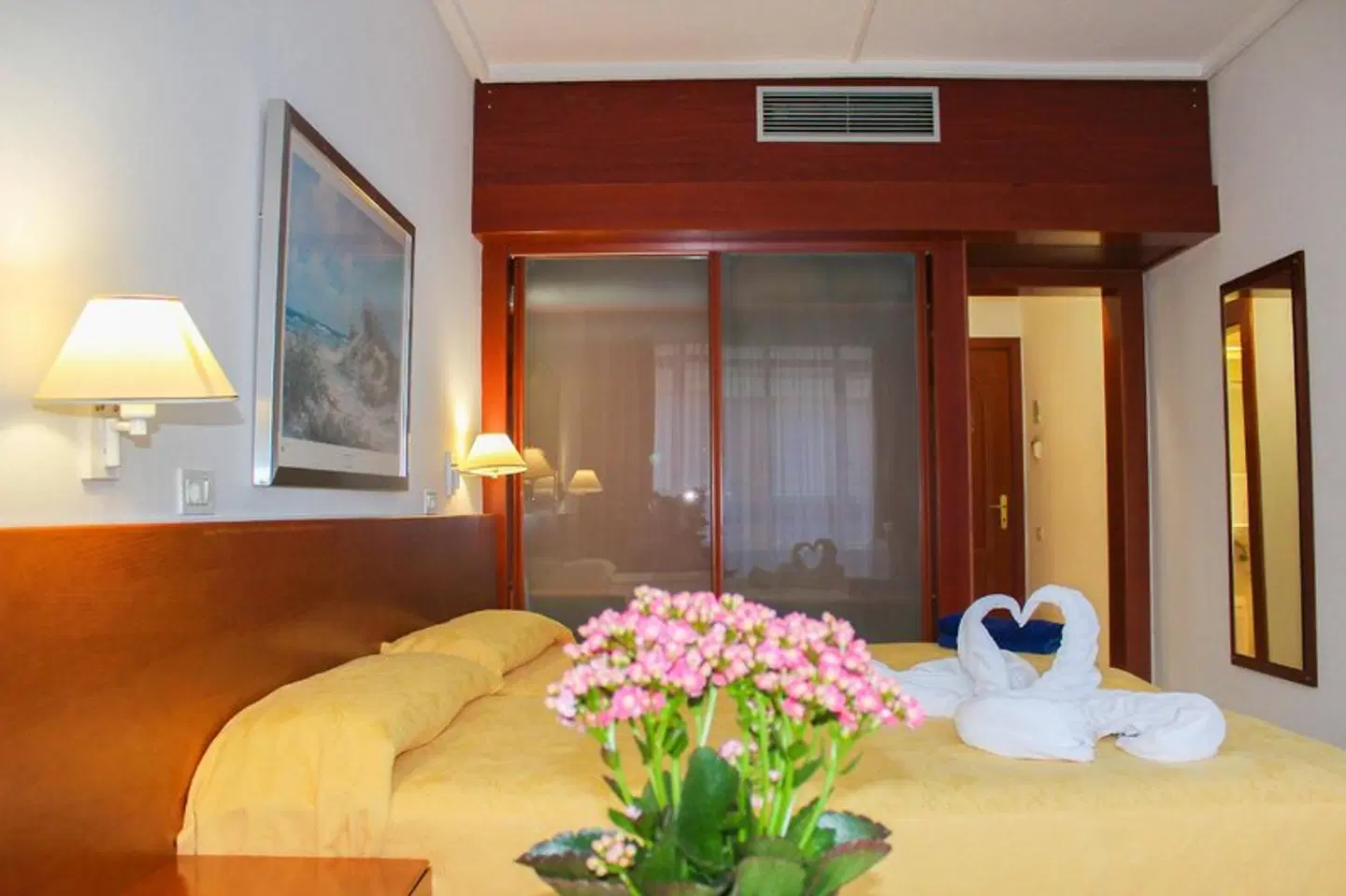 Concorde ROOM_EXAMPLE