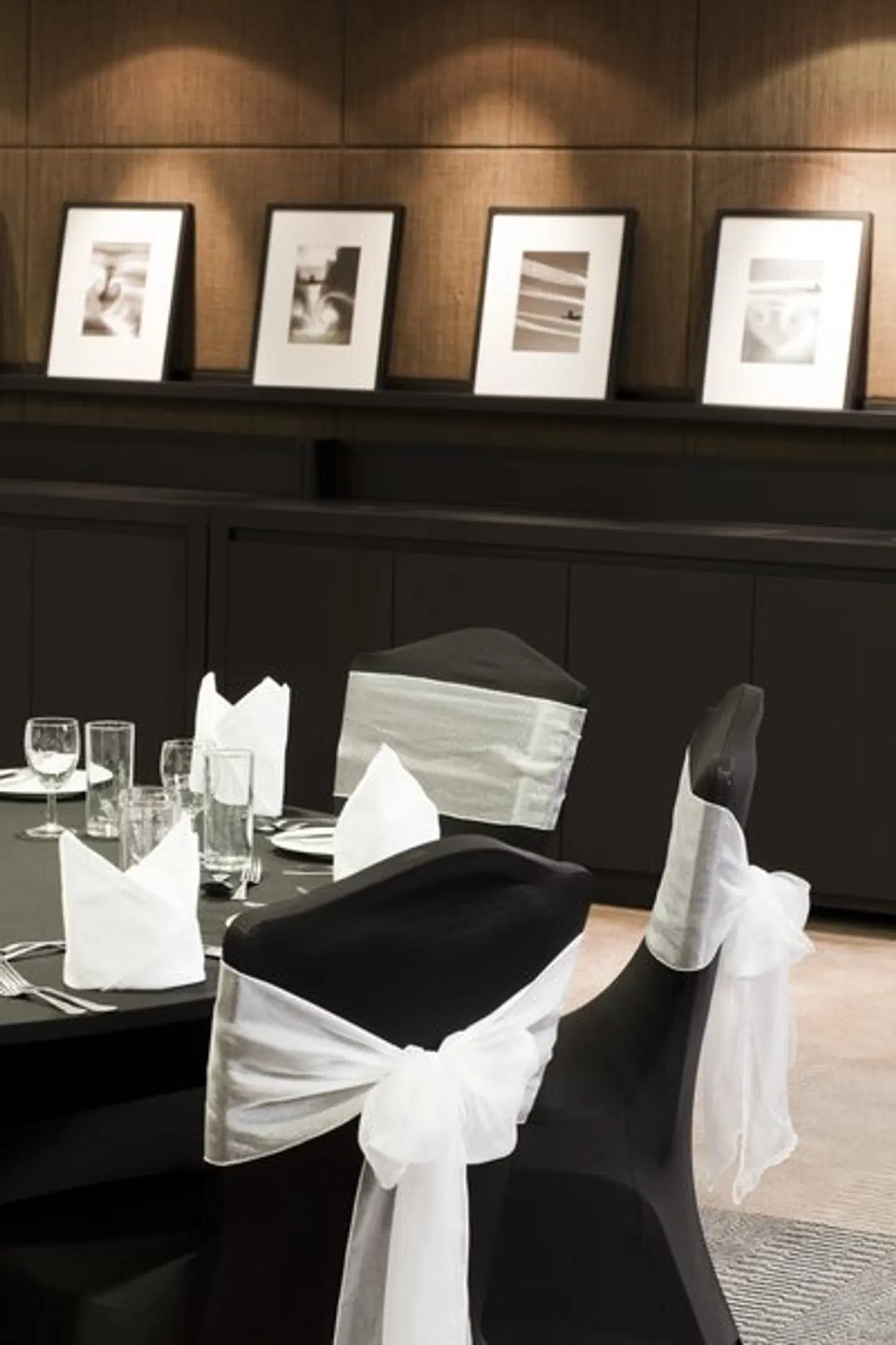 Crowne Plaza London Heathrow by IHG Restaurant