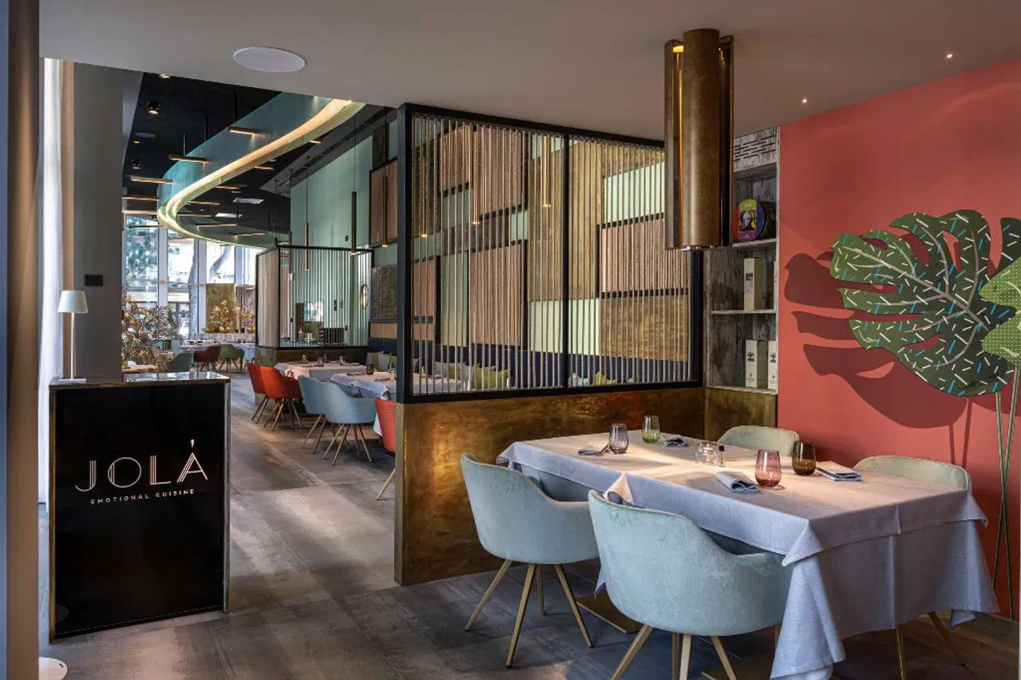 The J44 Lifestyle Hotel Bar