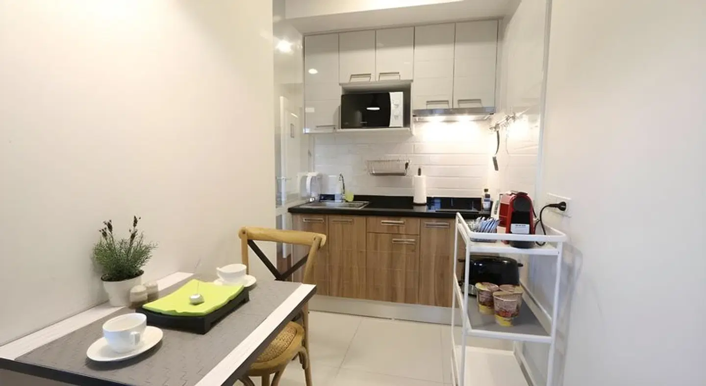 Neveu Premier Residence ROOM_EXAMPLE