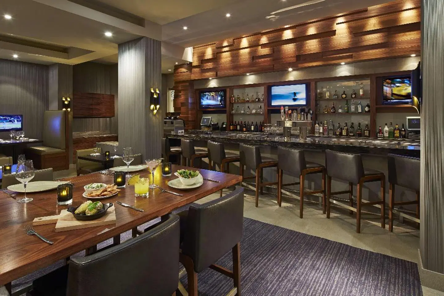 Hilton San Diego Mission Valley Restaurant