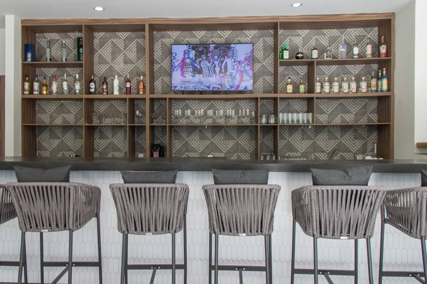 Holiday Inn Tulum by IHG Bar