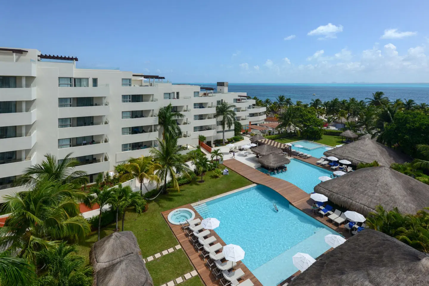 Privilege Aluxes OUTDOOR_POOL