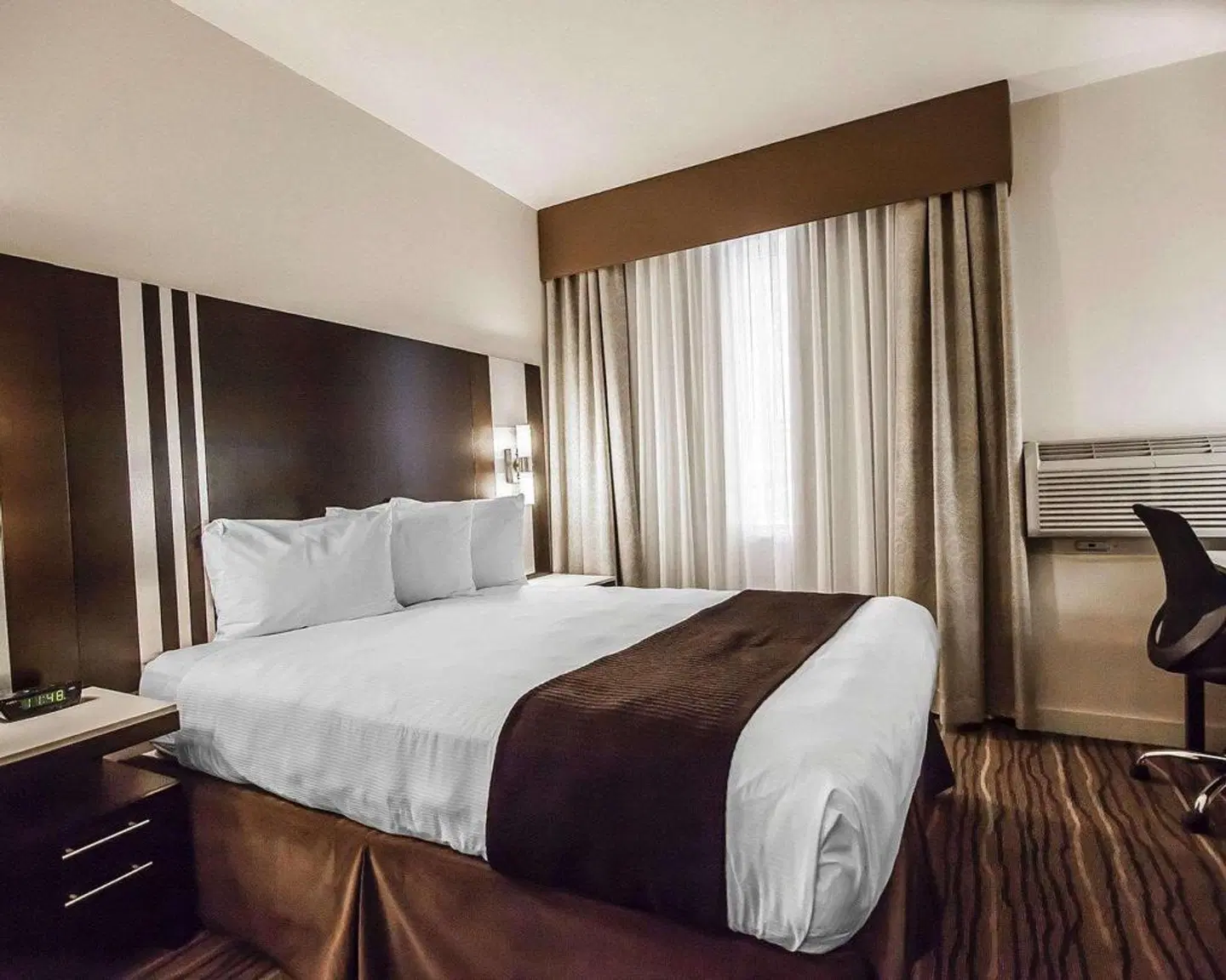 Comfort Hotel Vancouver Airport ROOM_EXAMPLE