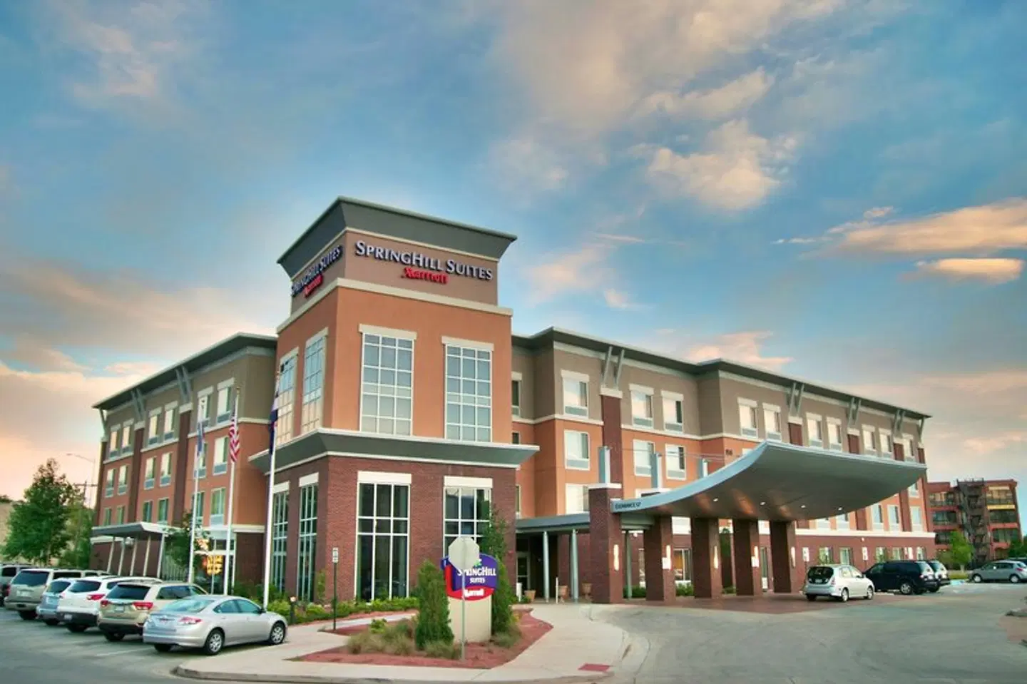 Springhill Suites by Marriott Pueblo Downtown EXTERIOR