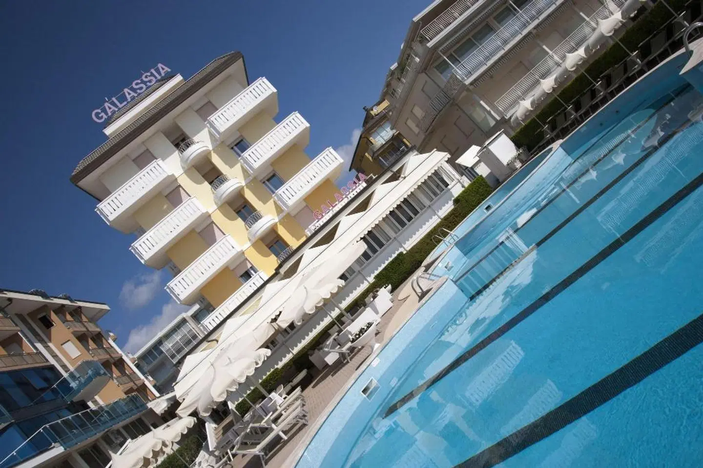 Galassia OUTDOOR_POOL