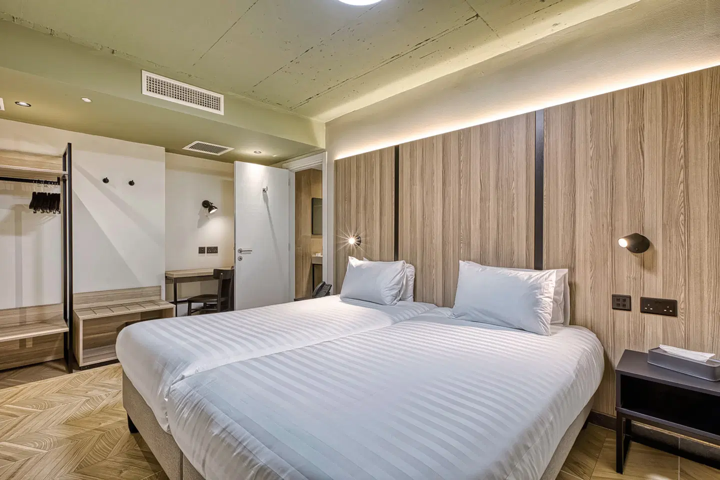 VITA Hotel & Rooftop ROOM_EXAMPLE