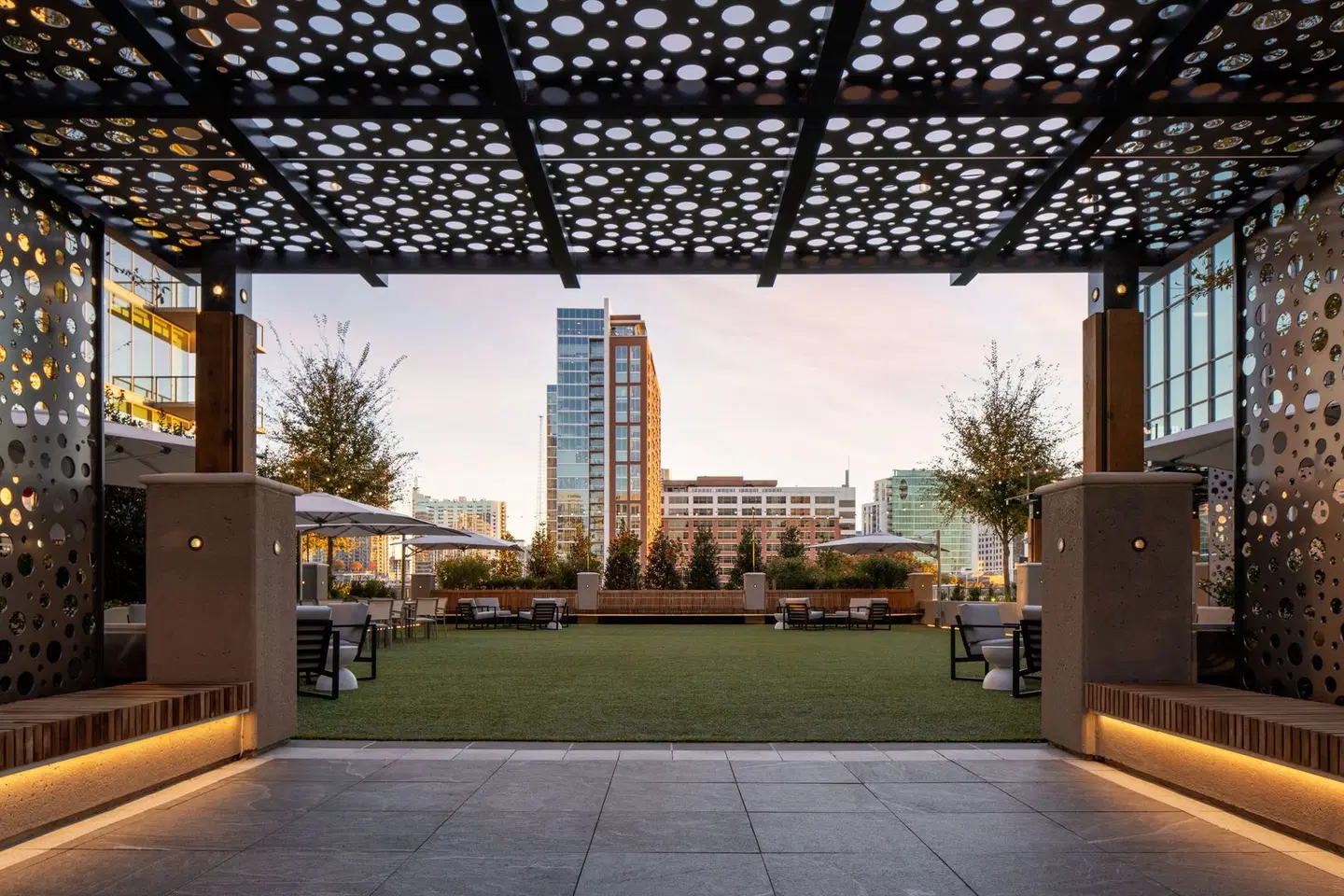 Epicurean Atlanta, Autograph Collection EXTERIOR