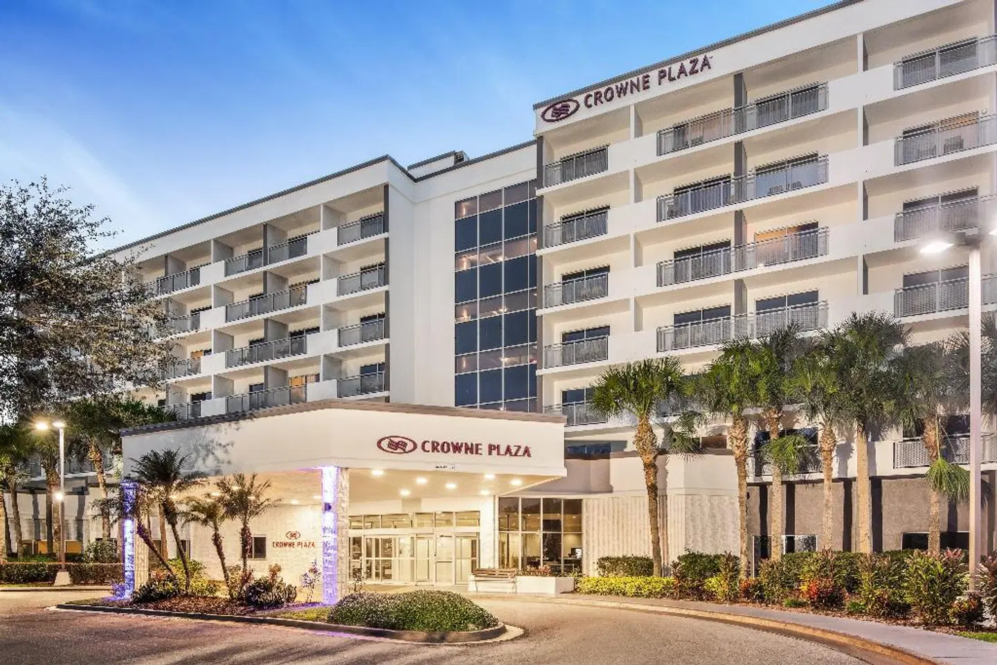 Crowne Plaza Orlando - Lake Buena Vista EXTERIOR
