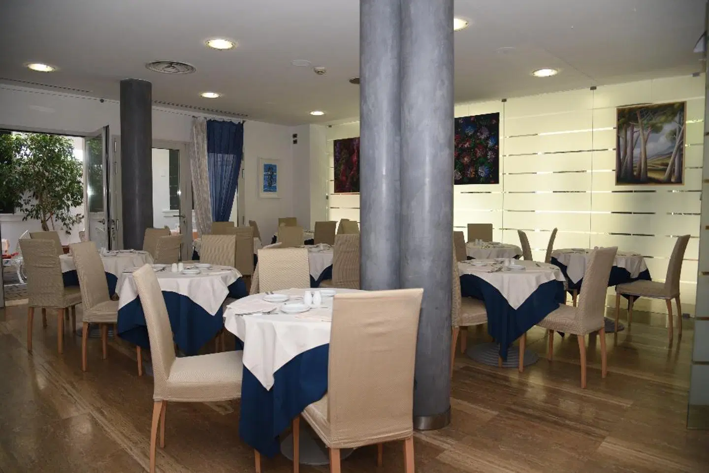 Duca D'Aosta Hotel Restaurant