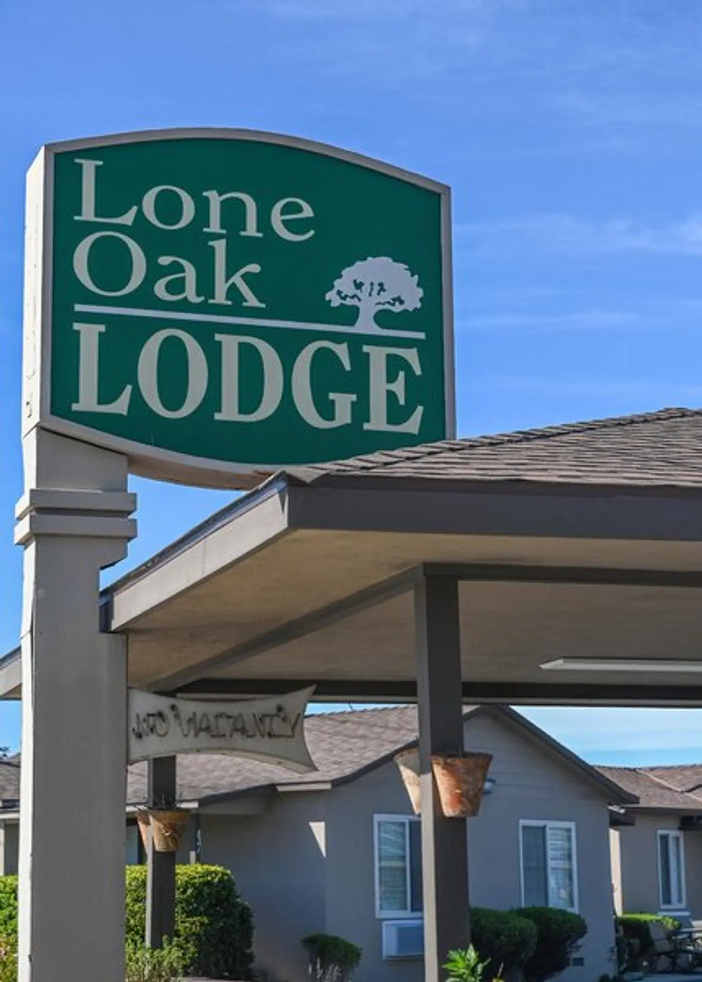 Lone Oak Lodge EXTERIOR