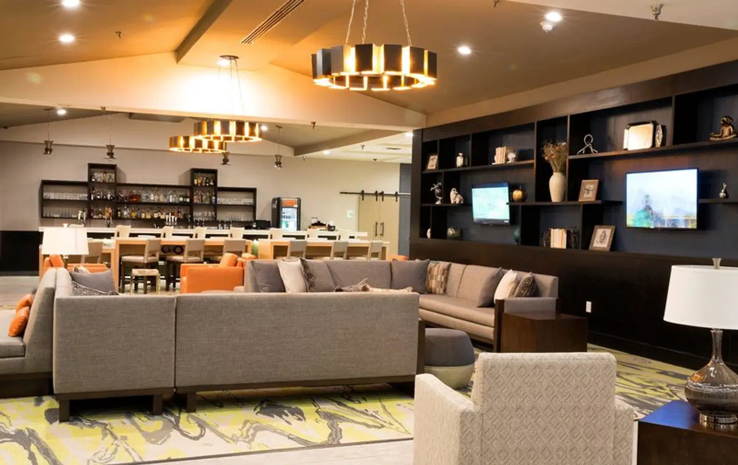 Holiday Inn Alexandria - Downtown by IHG Bar