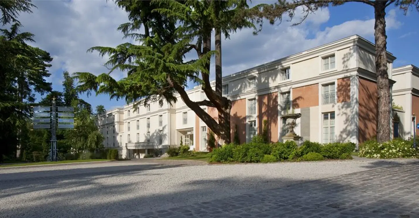 Waldorf Astoria Versailles - Trianon Palace EXTERIOR