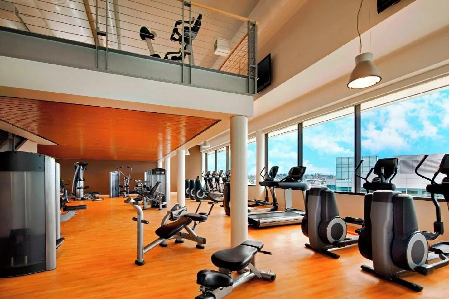 Sheraton Grand Seattle SPORTS_AND_LEISURE