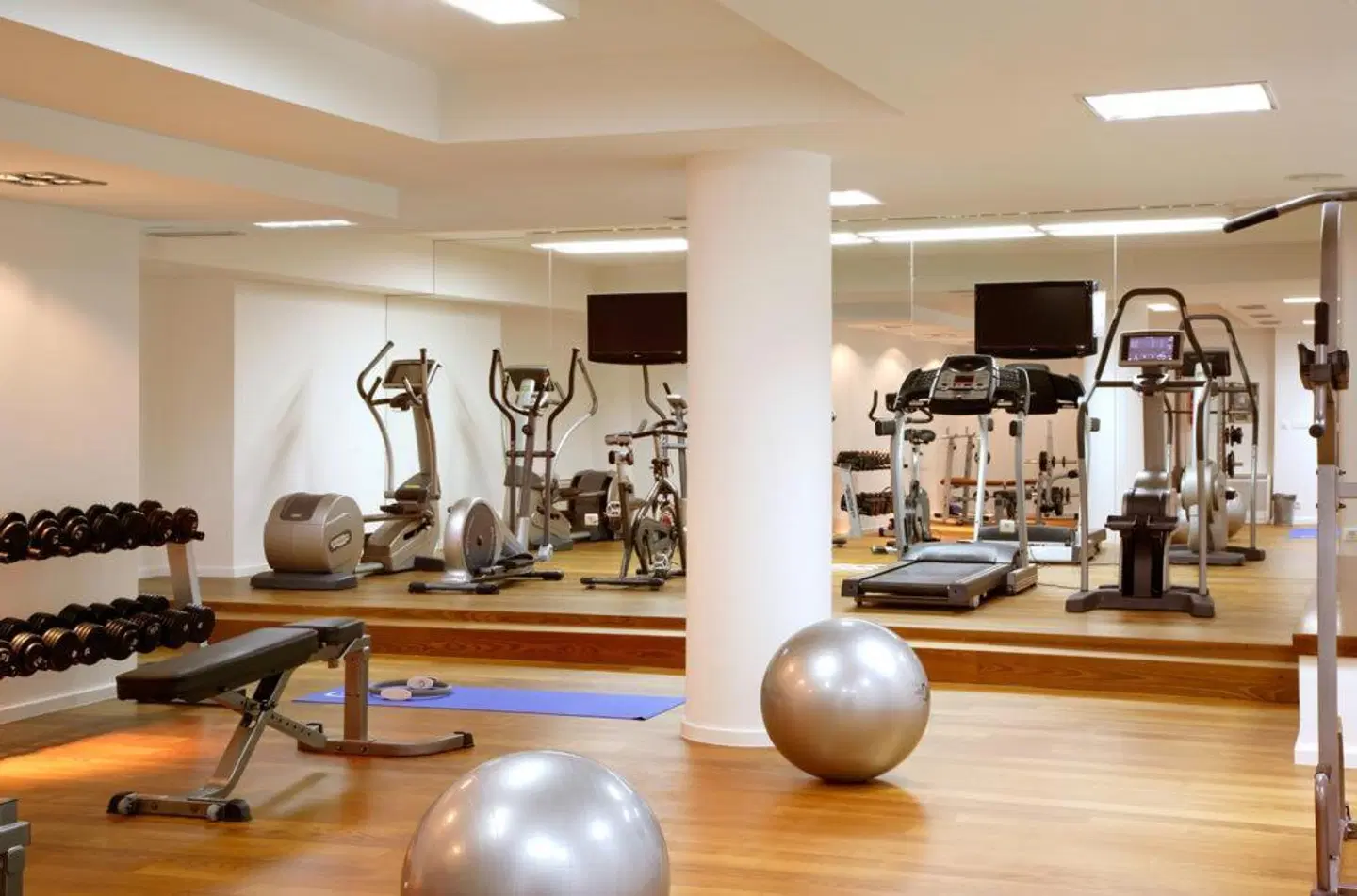 Atrium SPORTS_AND_LEISURE