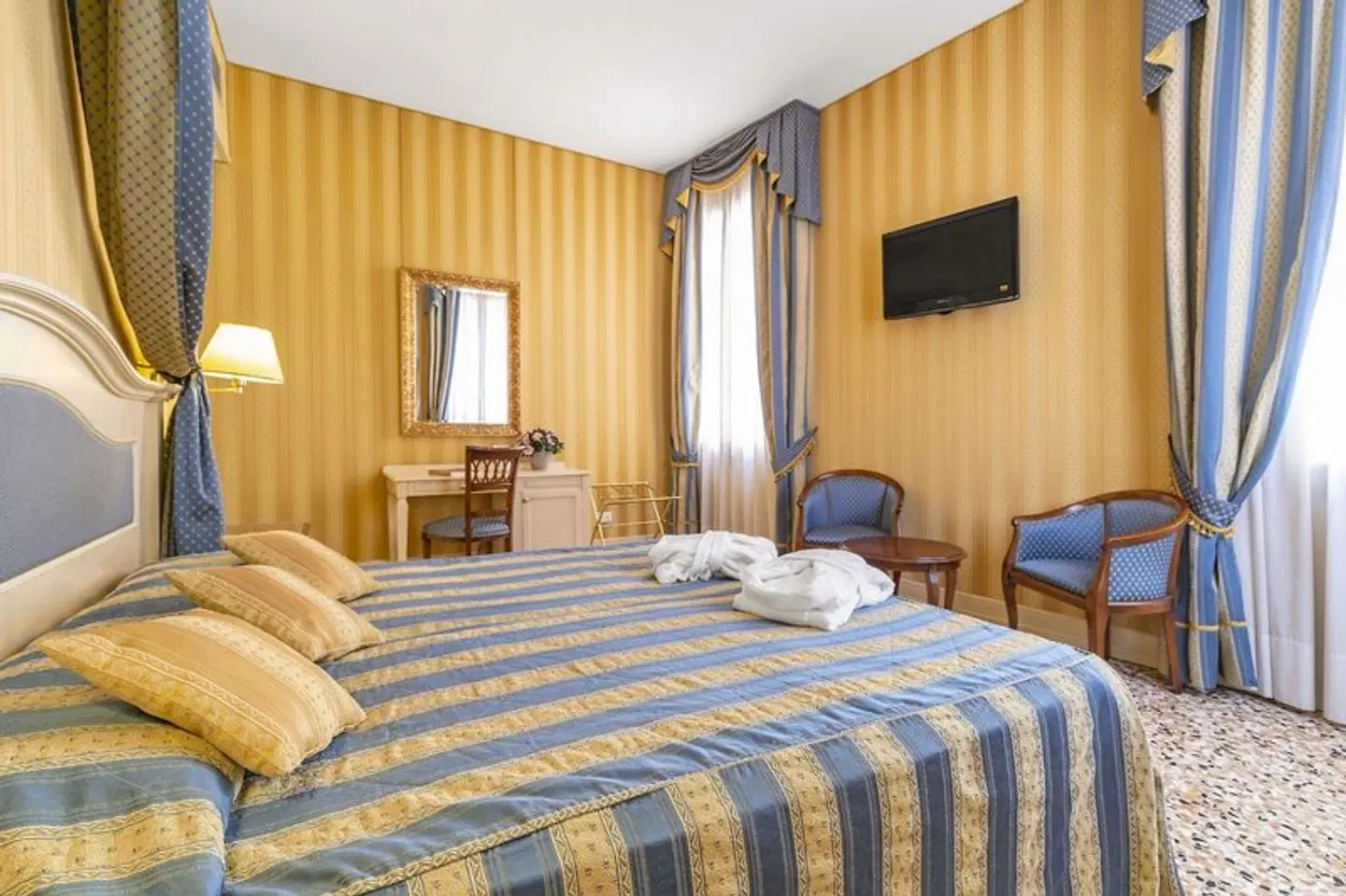 Bella Venezia ROOM_EXAMPLE