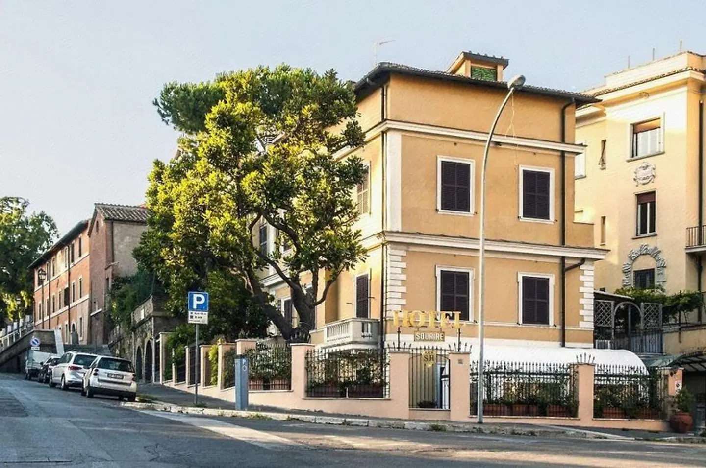 Sourire Hotel EXTERIOR