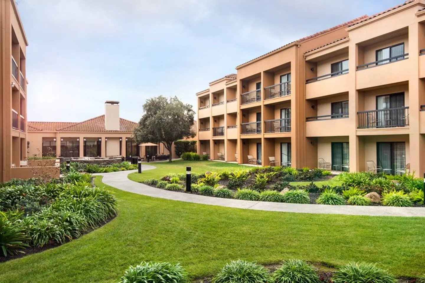Courtyard by Marriott Fremont Silicon Valley EXTERIOR